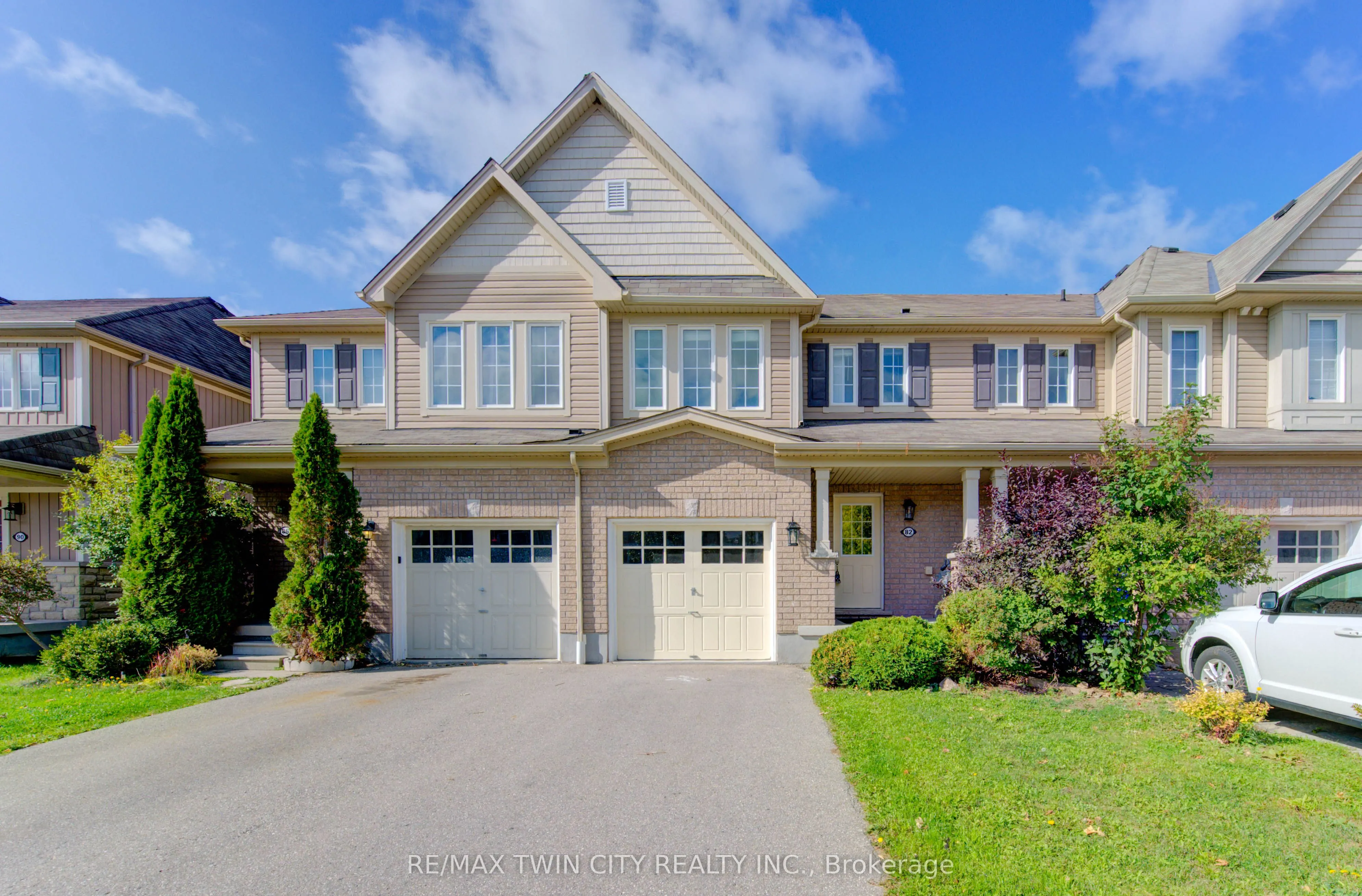 82 Trowbridge Street