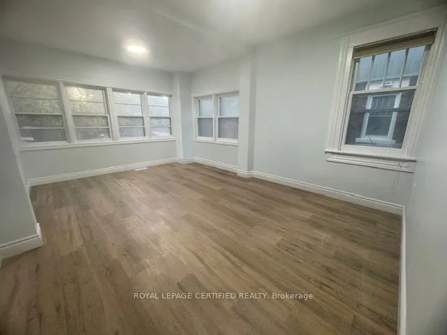 194 Samuels Street, #Main Floor