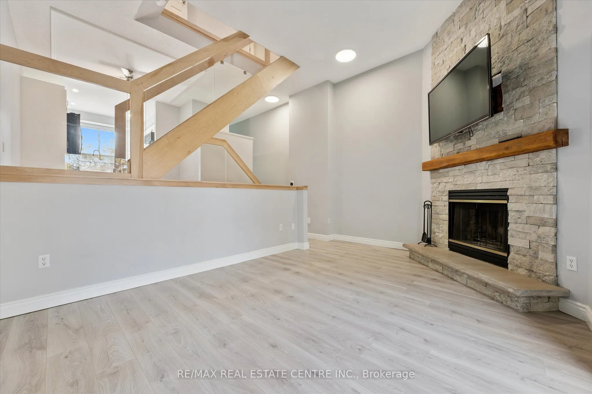 589 Beechwood Drive, #5