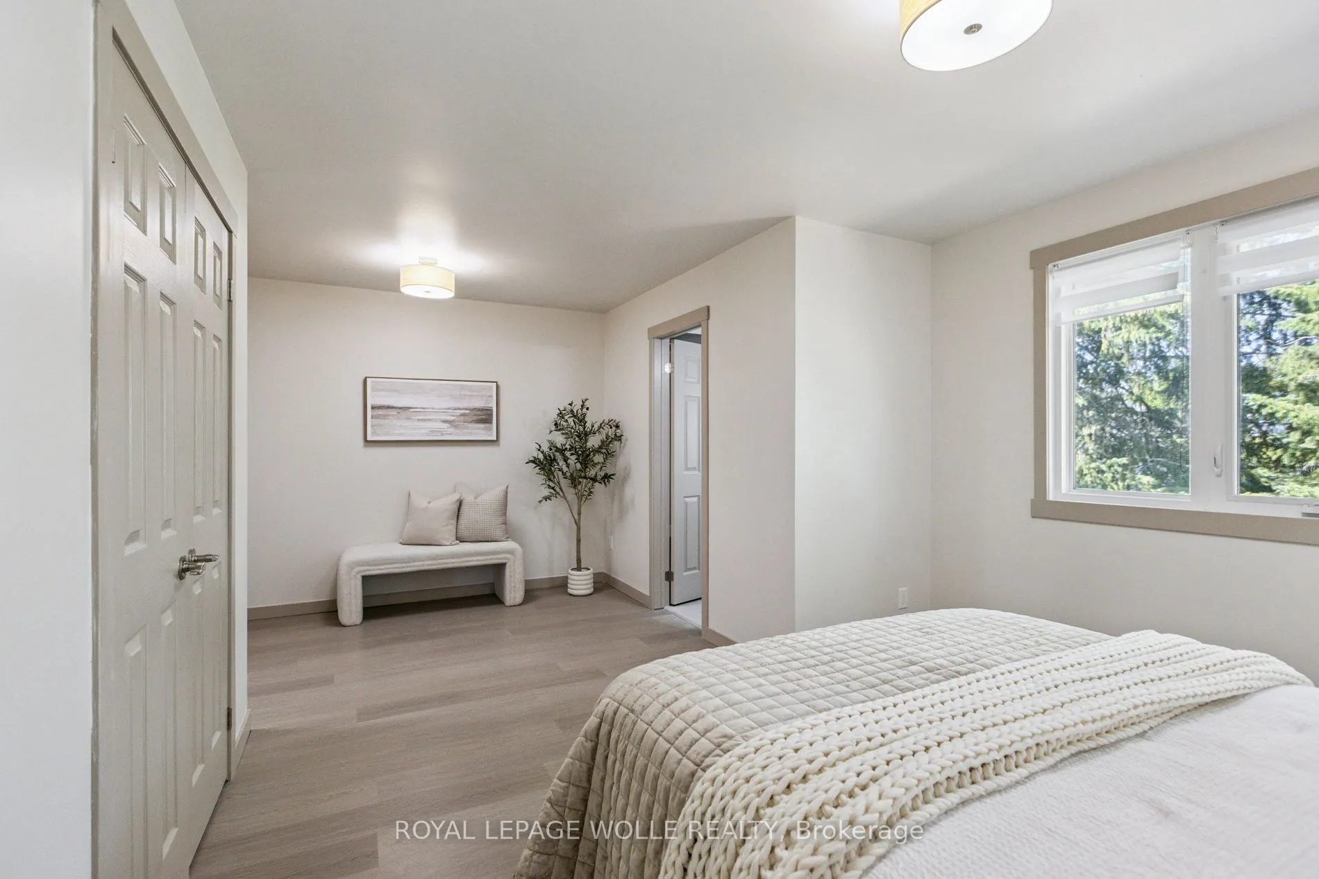 89 Woolwich Street, #27