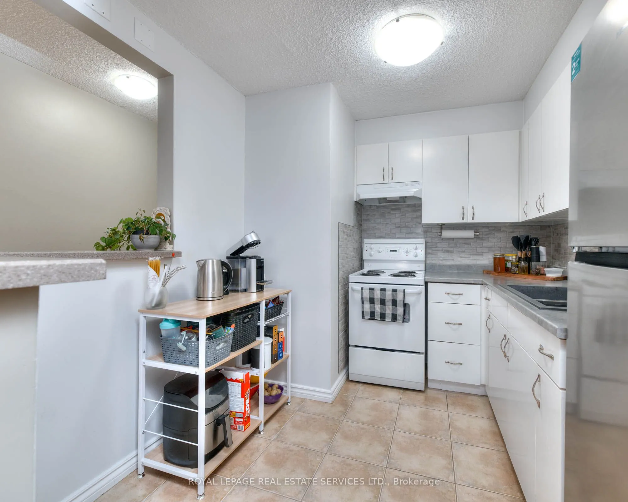 64 Benton Street, #301