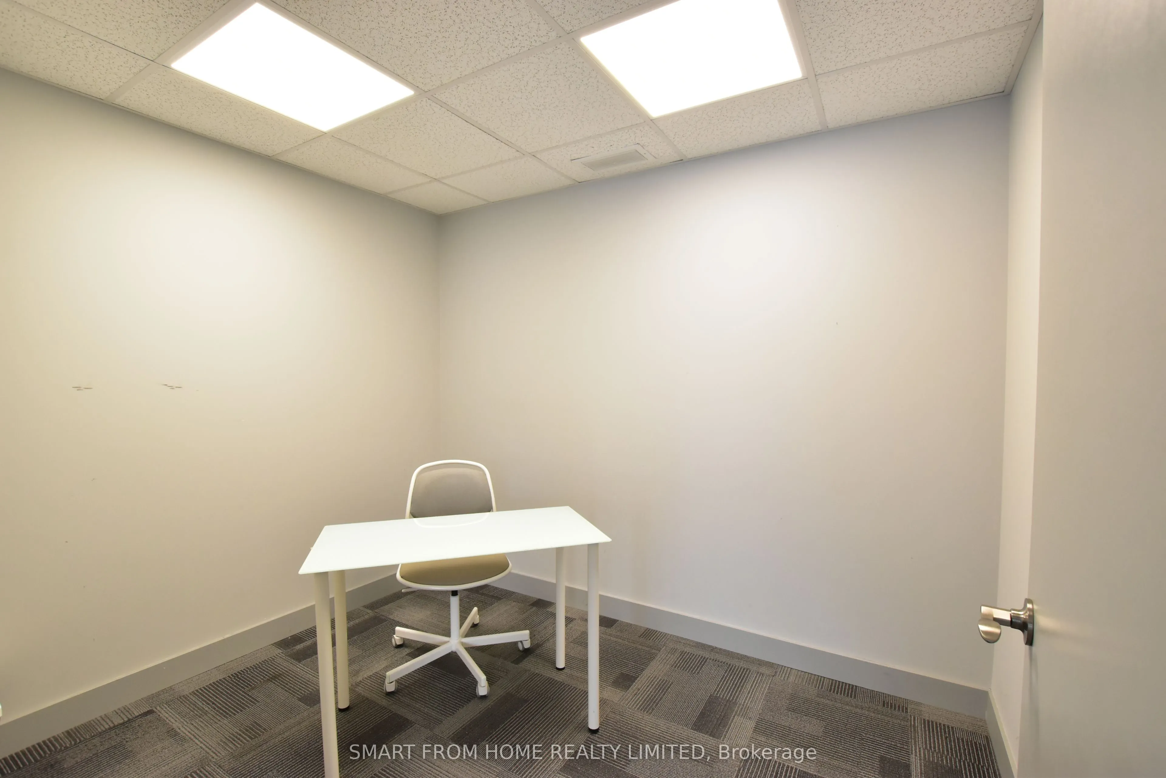 1 VICTORIA Street, #210