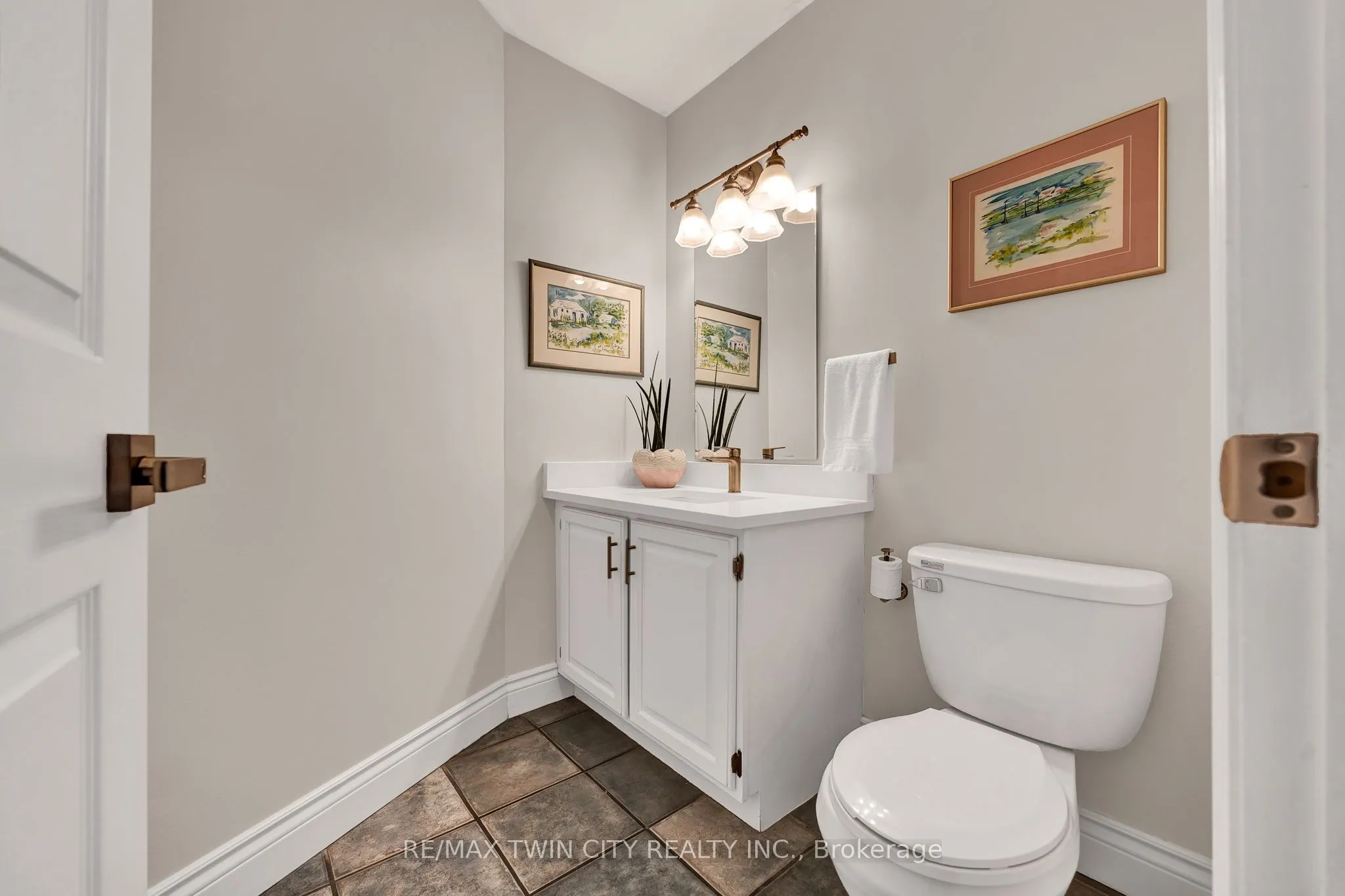 250 Grey Squirrel Place