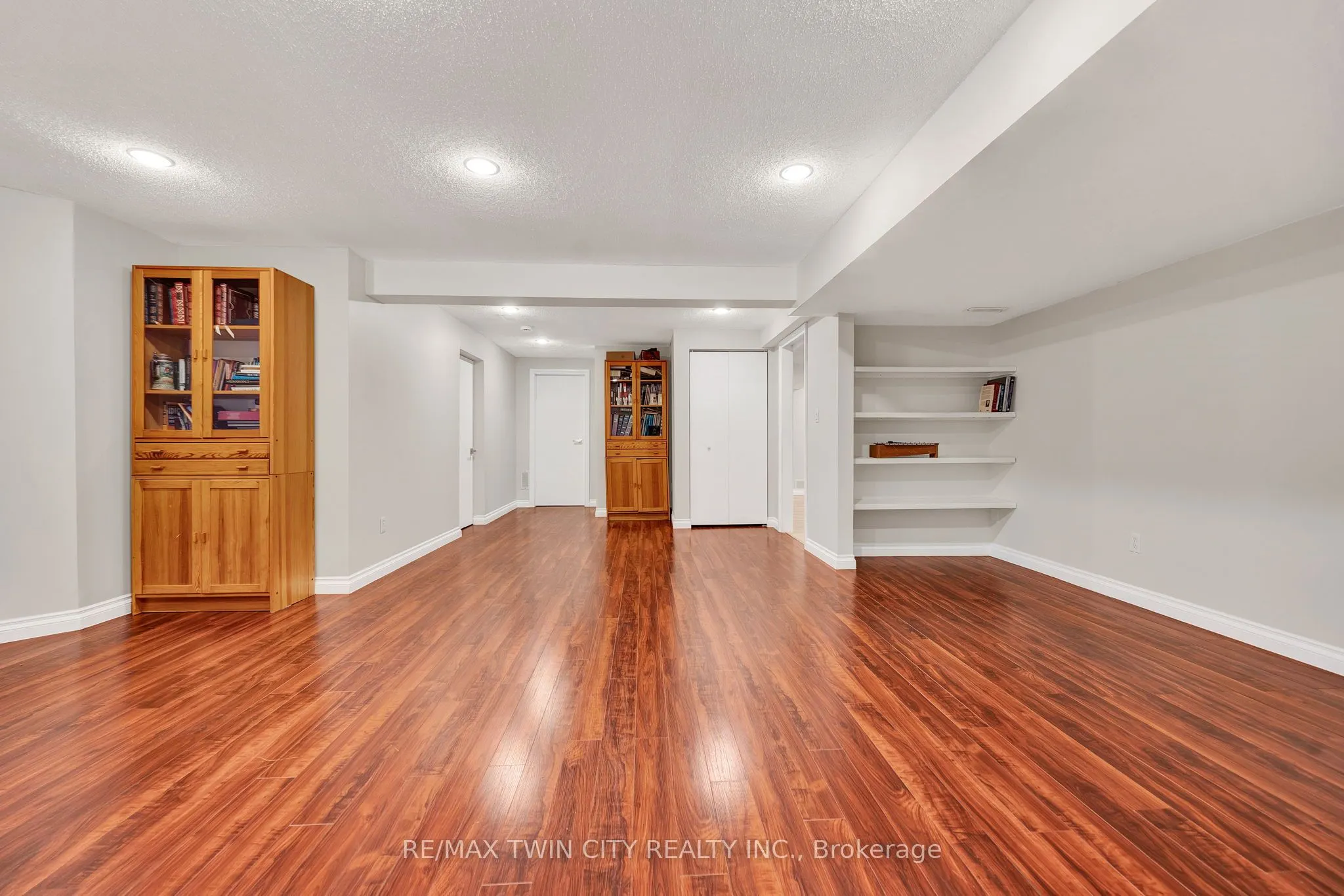 250 Grey Squirrel Place