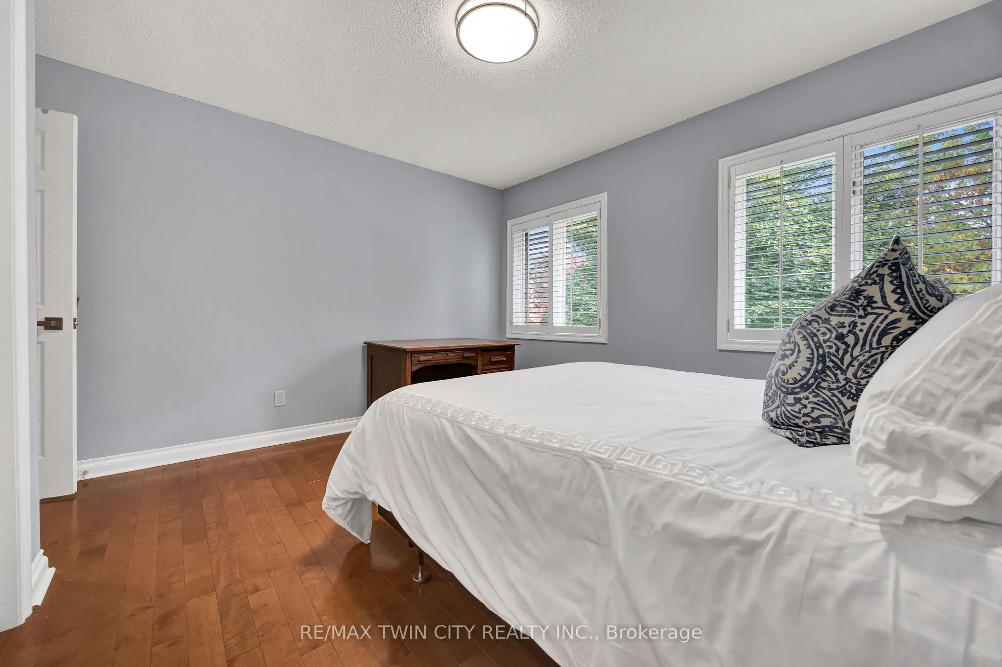 250 Grey Squirrel Place