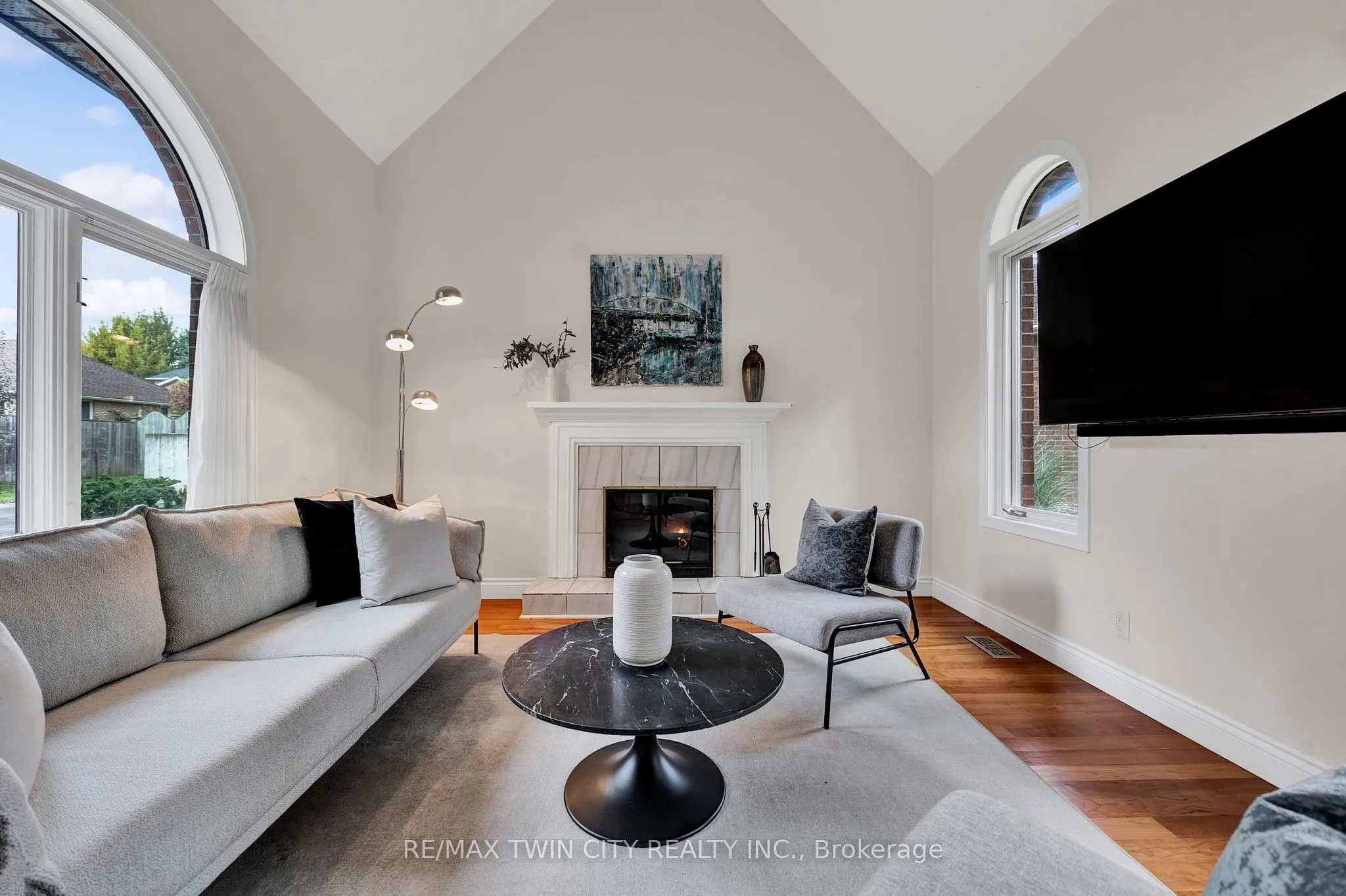 250 Grey Squirrel Place