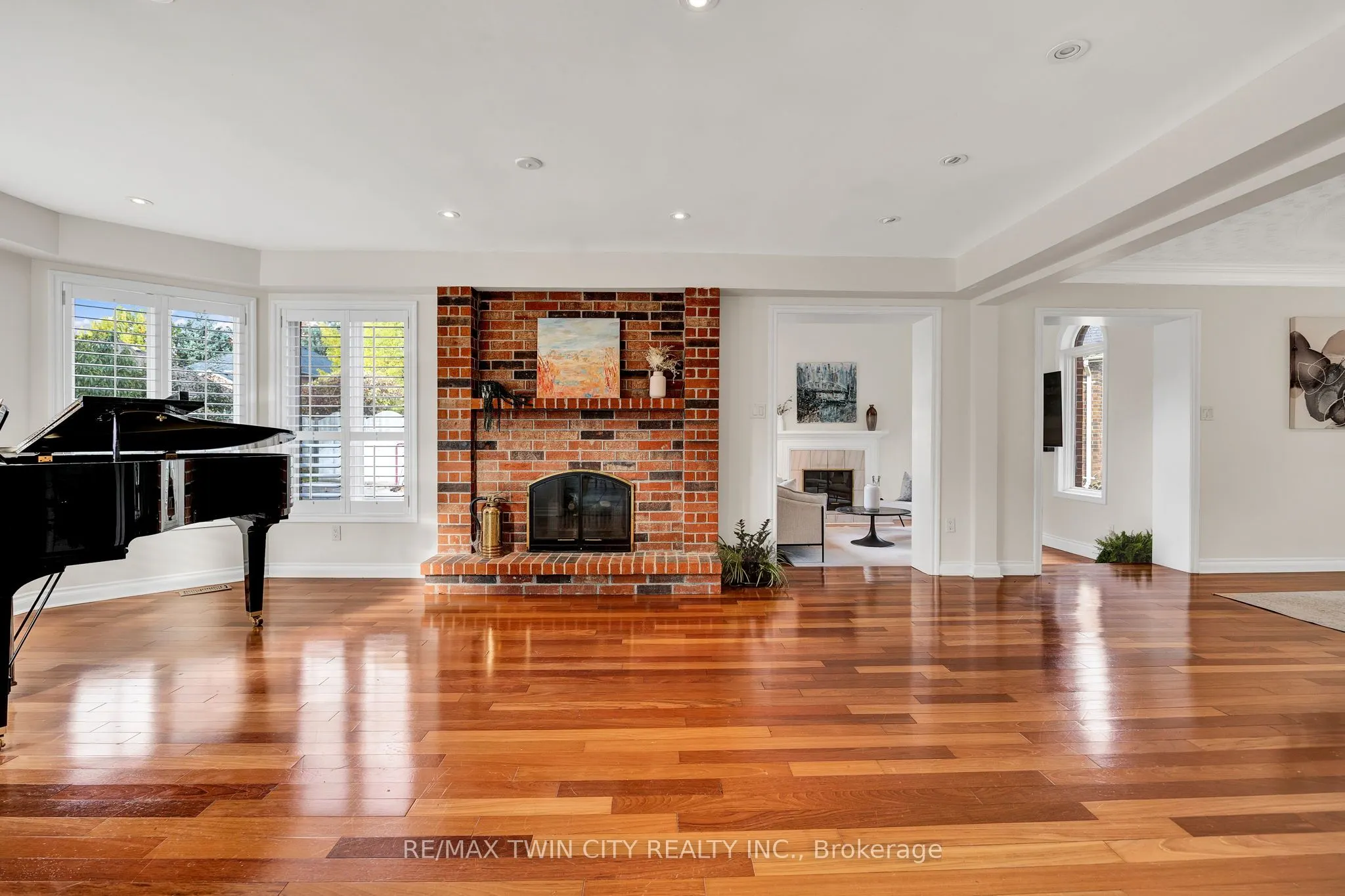 250 Grey Squirrel Place