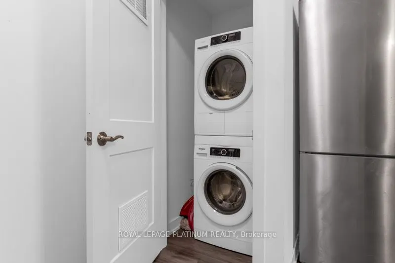 110 Fergus Avenue, #201