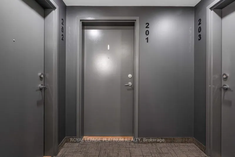 110 Fergus Avenue, #201