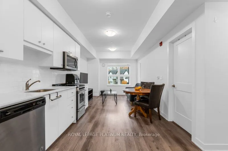 110 Fergus Avenue, #201