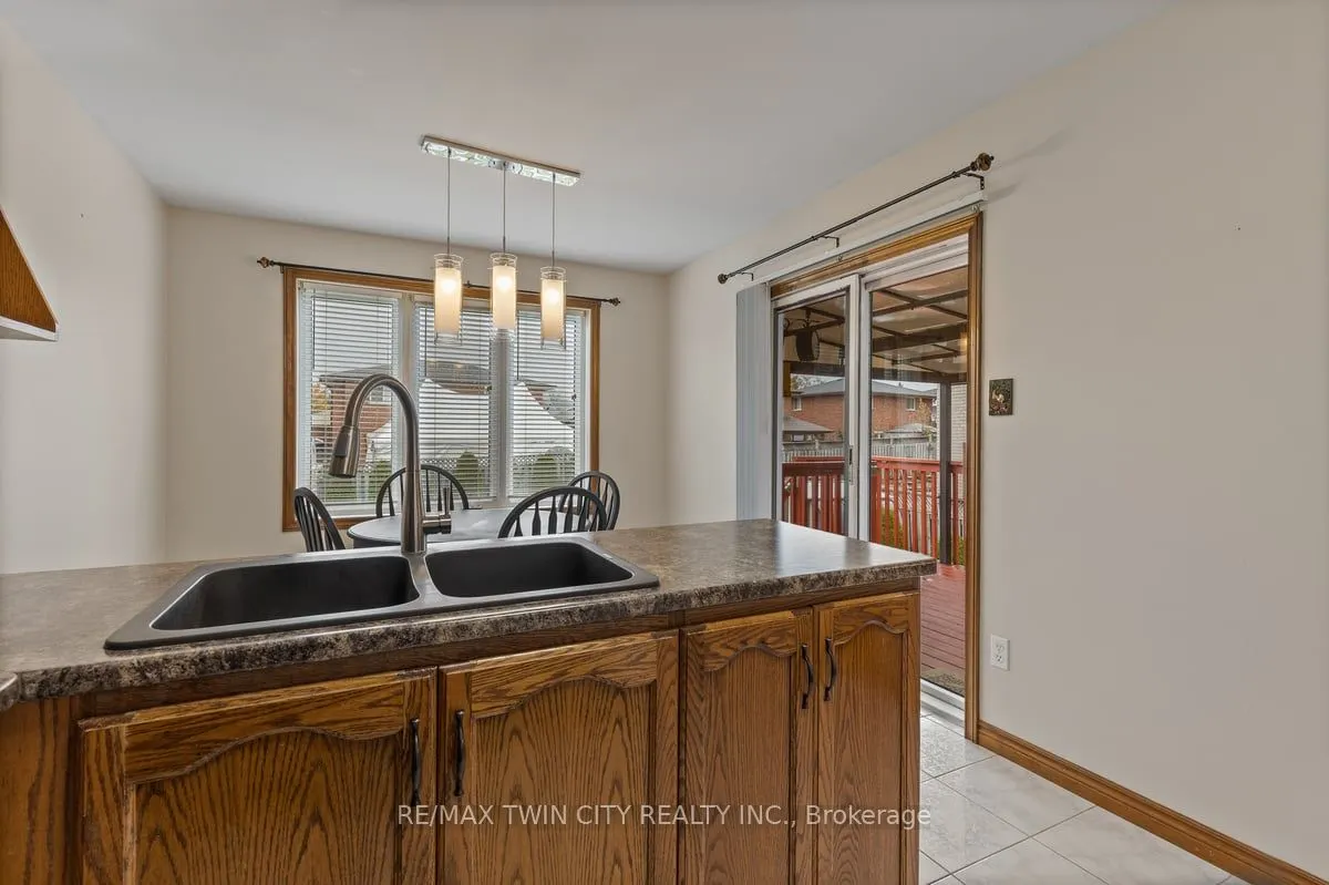 83 Hazelwood Crescent