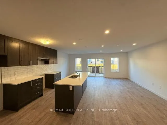 24 Oak Forest Common Crescent