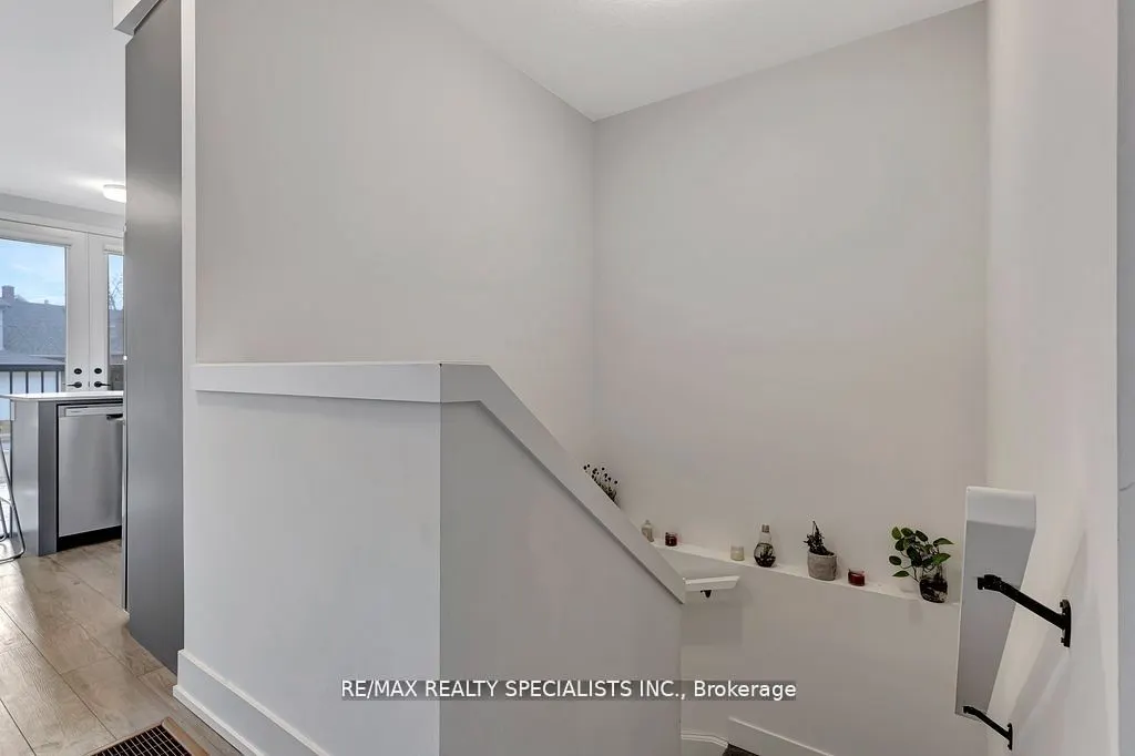 99 Roger Street, #21