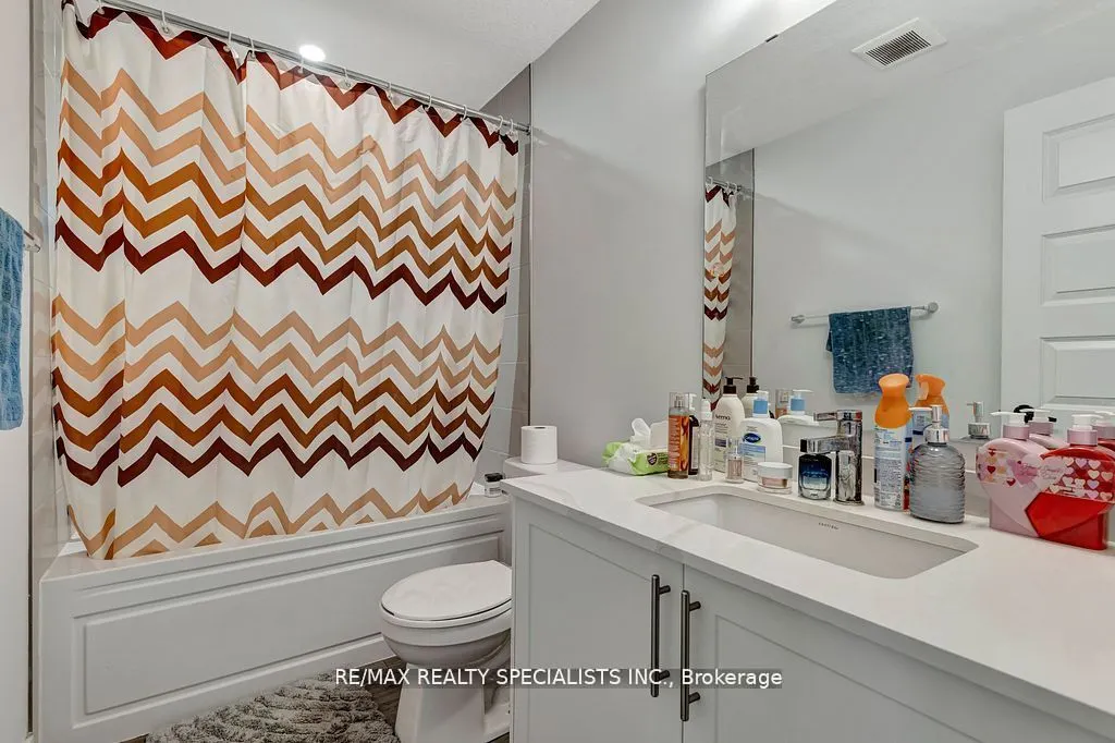 99 Roger Street, #21