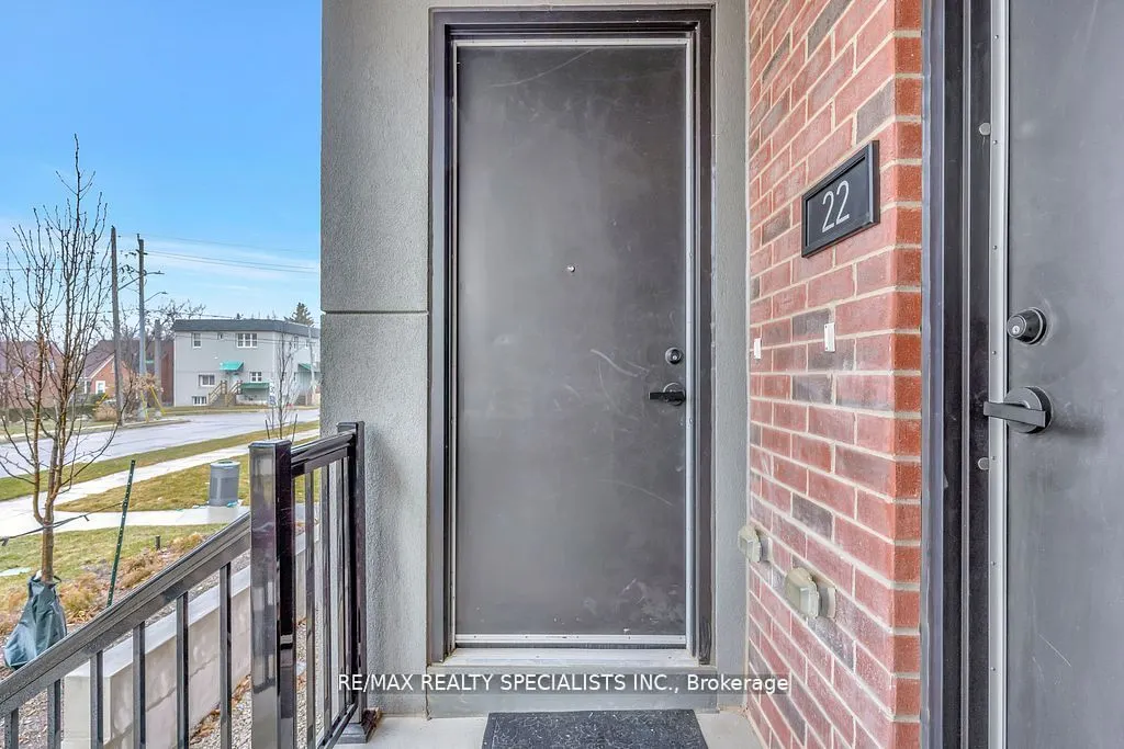 99 Roger Street, #21