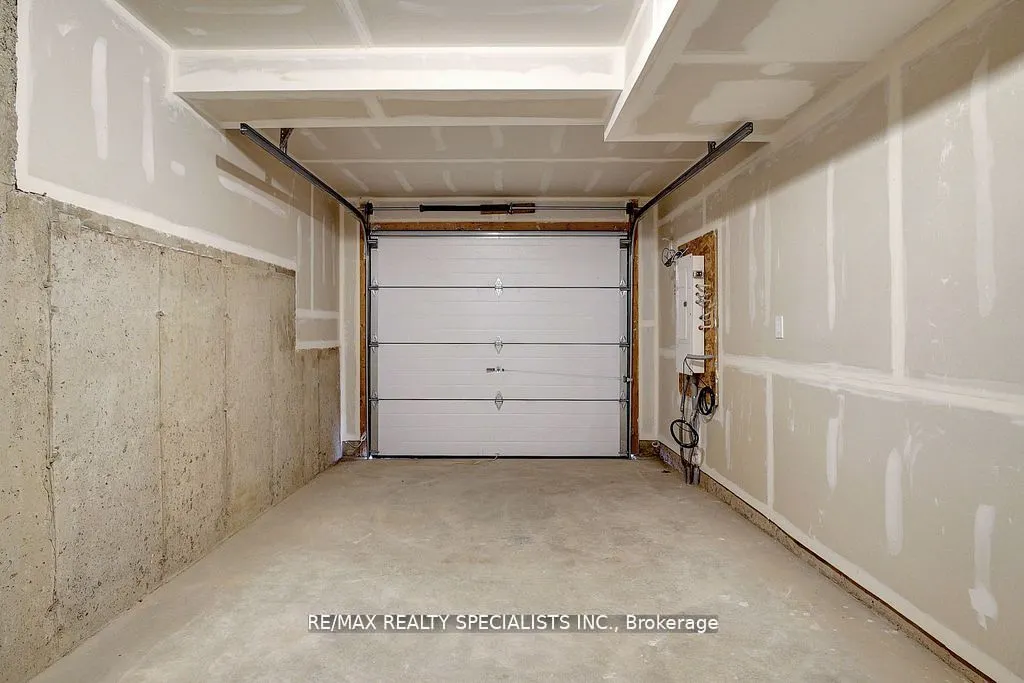 99 Roger Street, #21