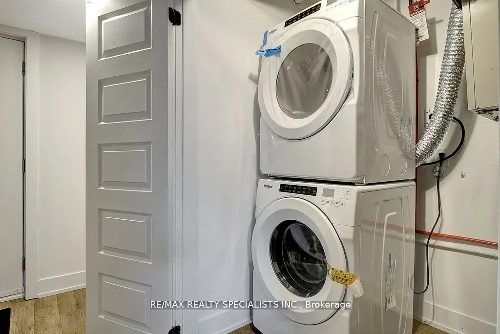 99 Roger Street, #21