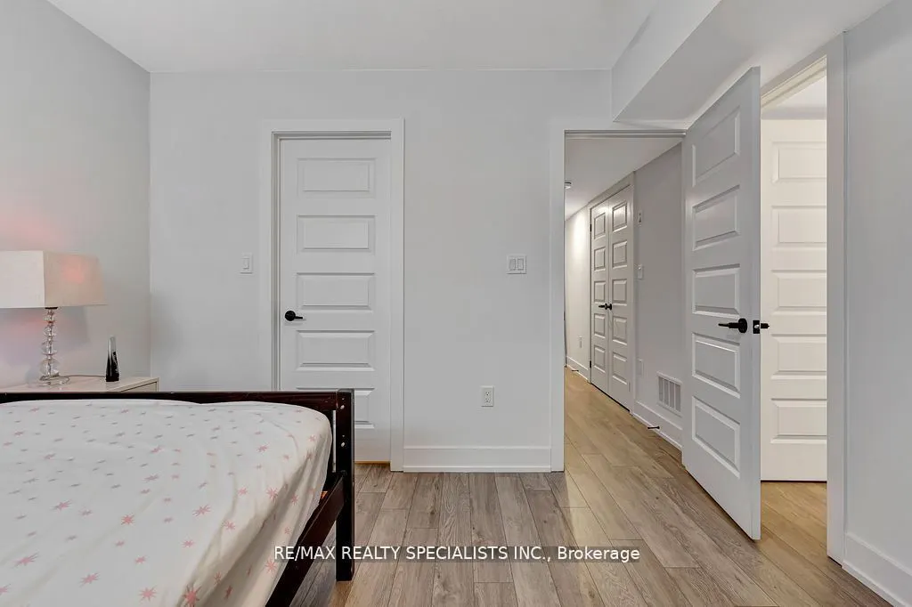 99 Roger Street, #21