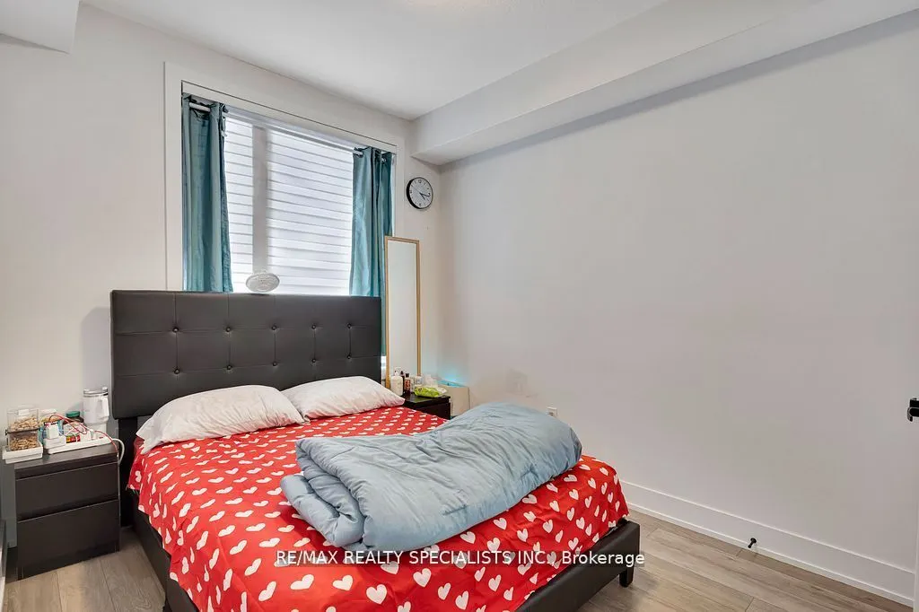 99 Roger Street, #21