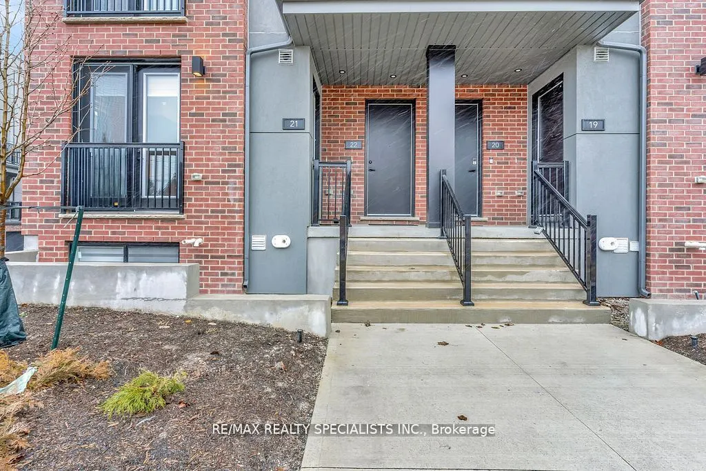 99 Roger Street, #21