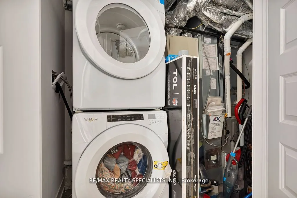 99 Roger Street, #21