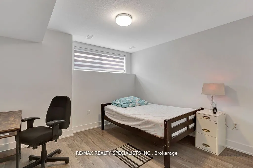 99 Roger Street, #21