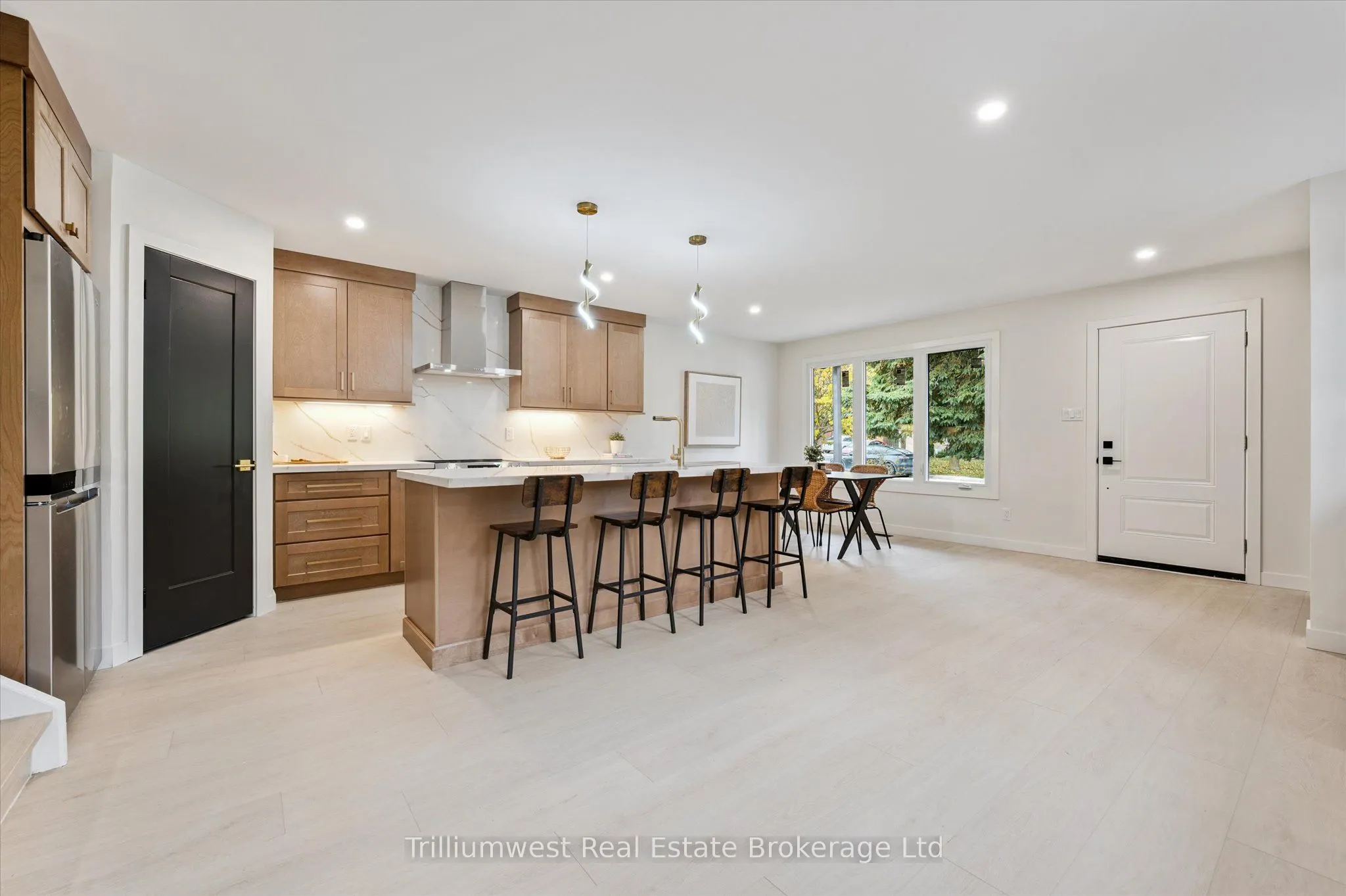 459 Drummerhill Crescent