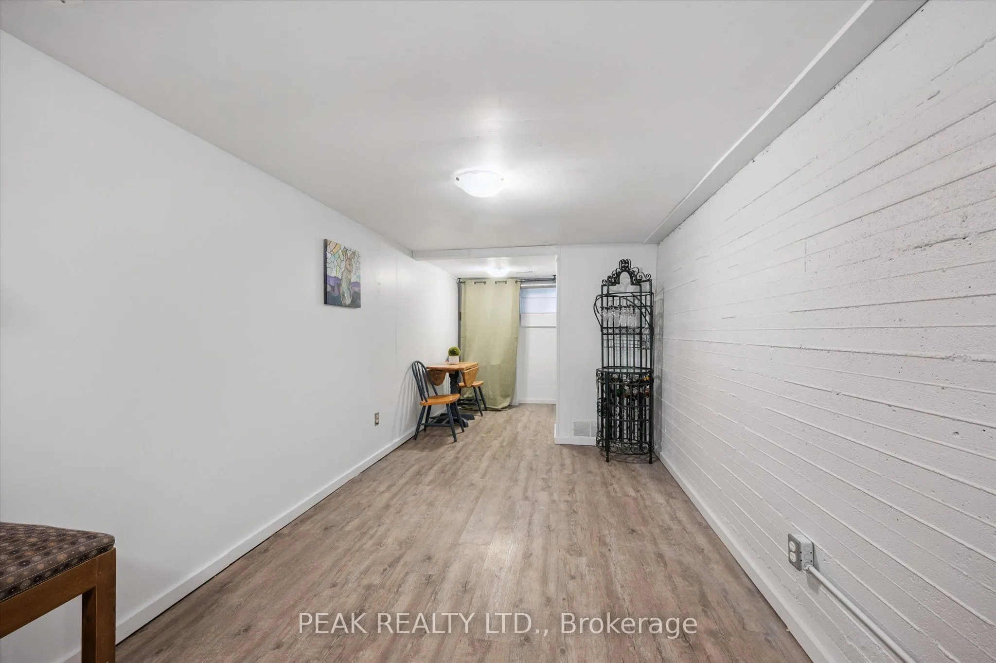 145 Bridgeport Road E