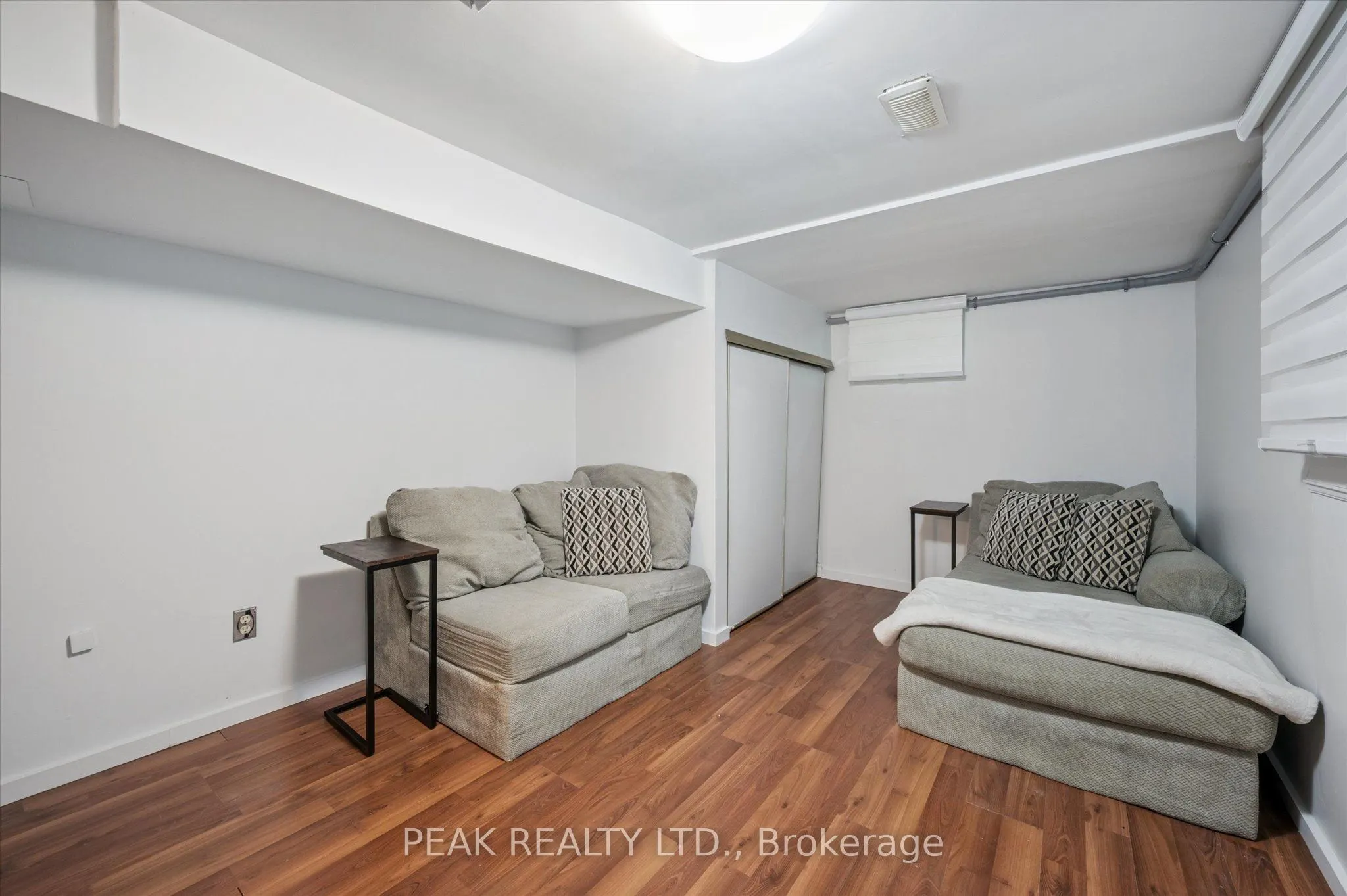 145 Bridgeport Road E