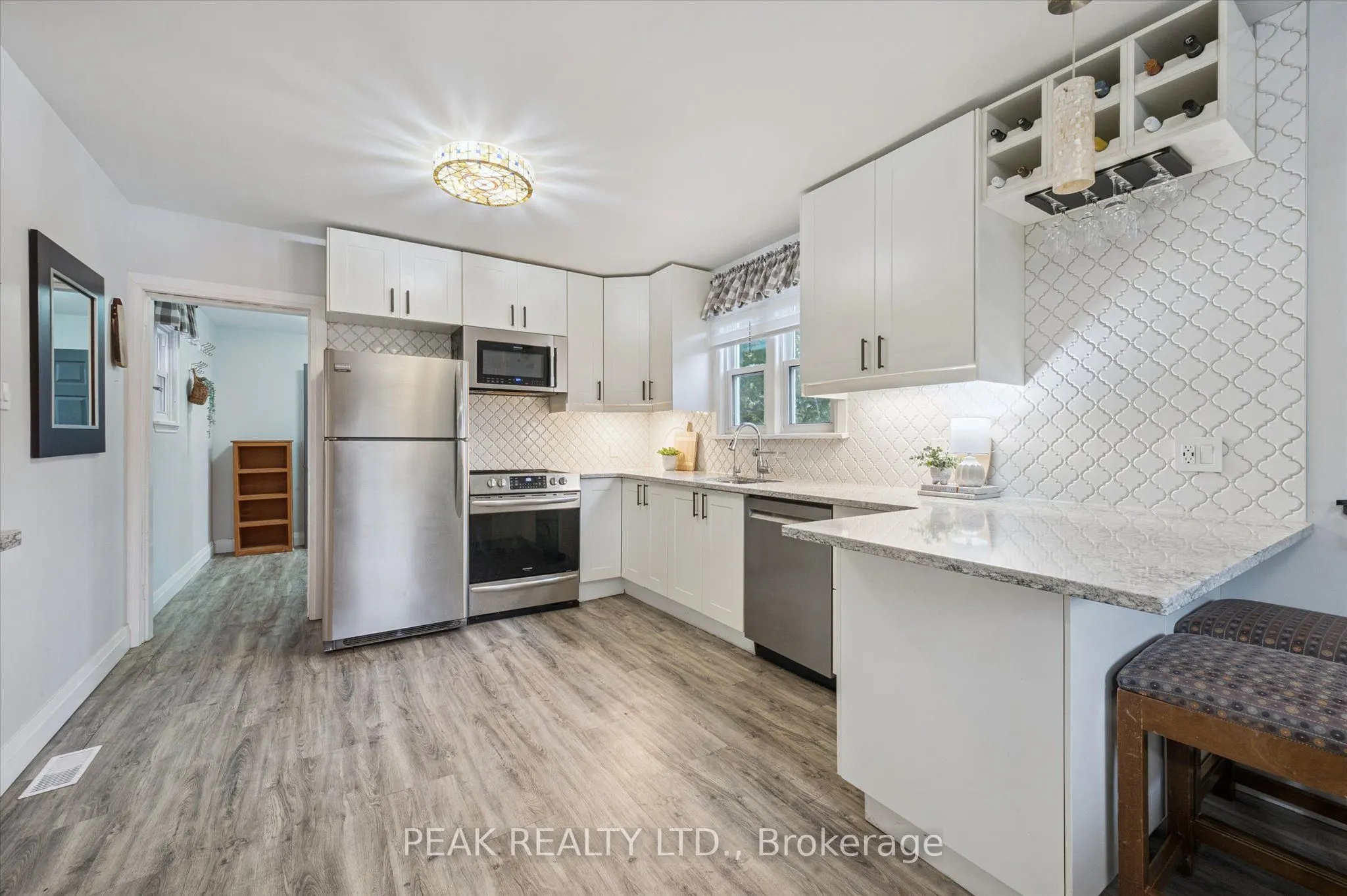 145 Bridgeport Road E