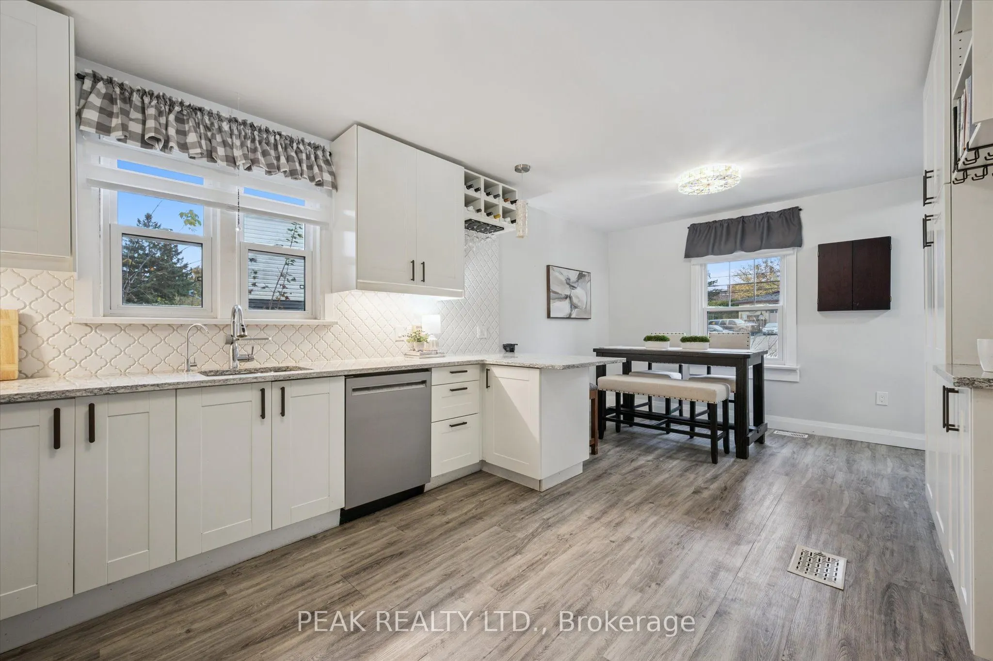 145 Bridgeport Road E