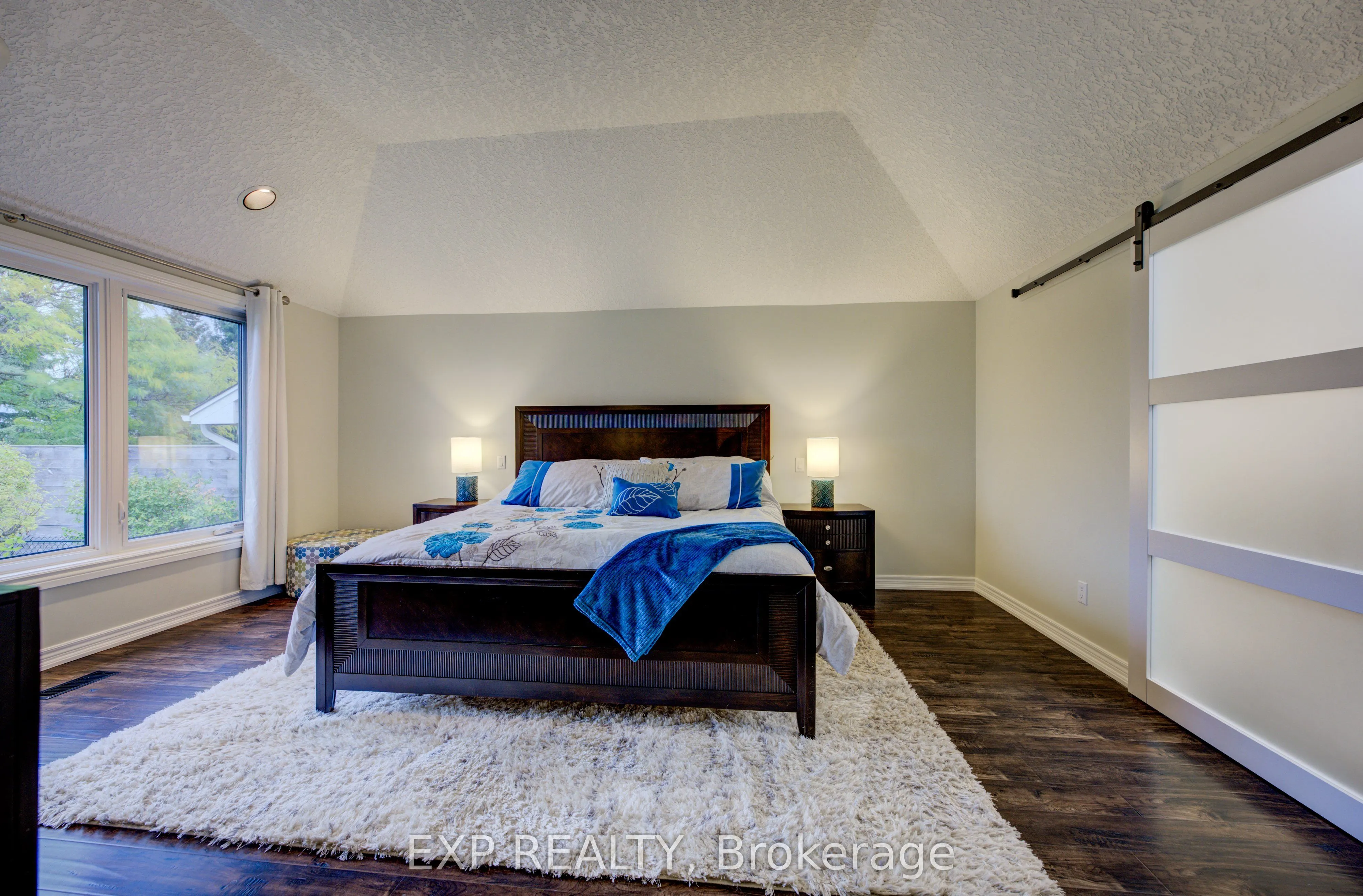 28 Musselman Crescent