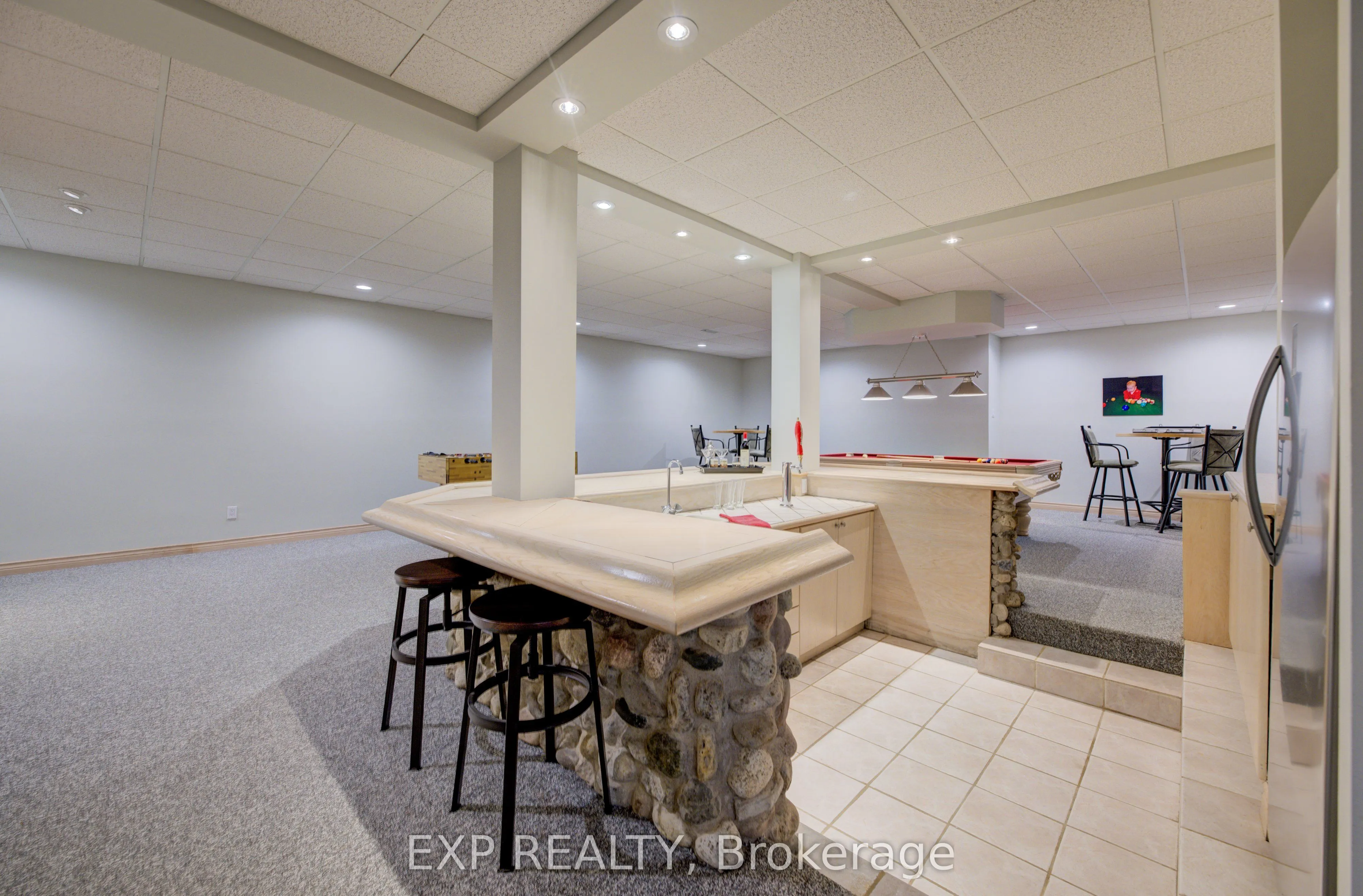 28 Musselman Crescent