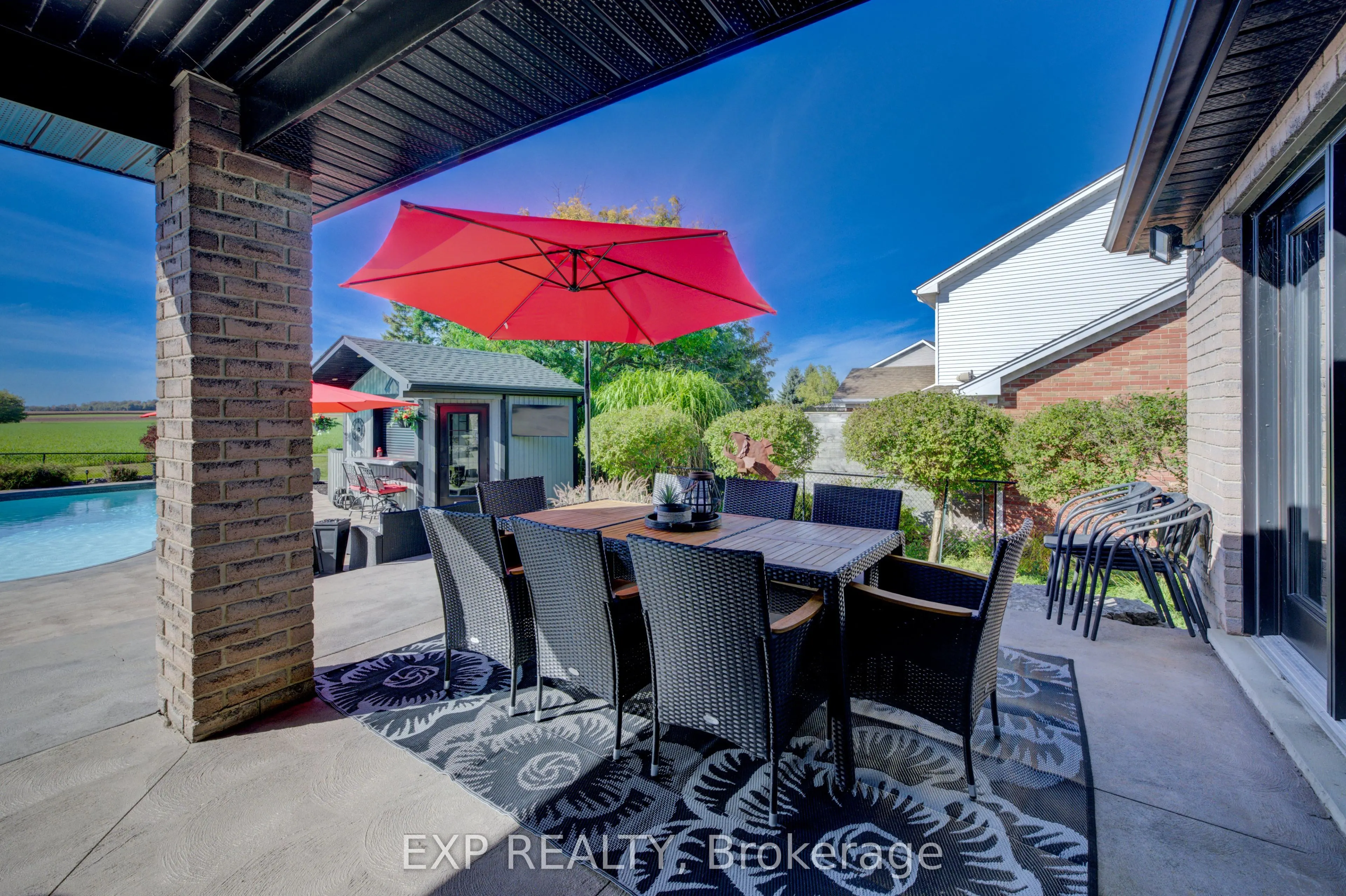 28 Musselman Crescent