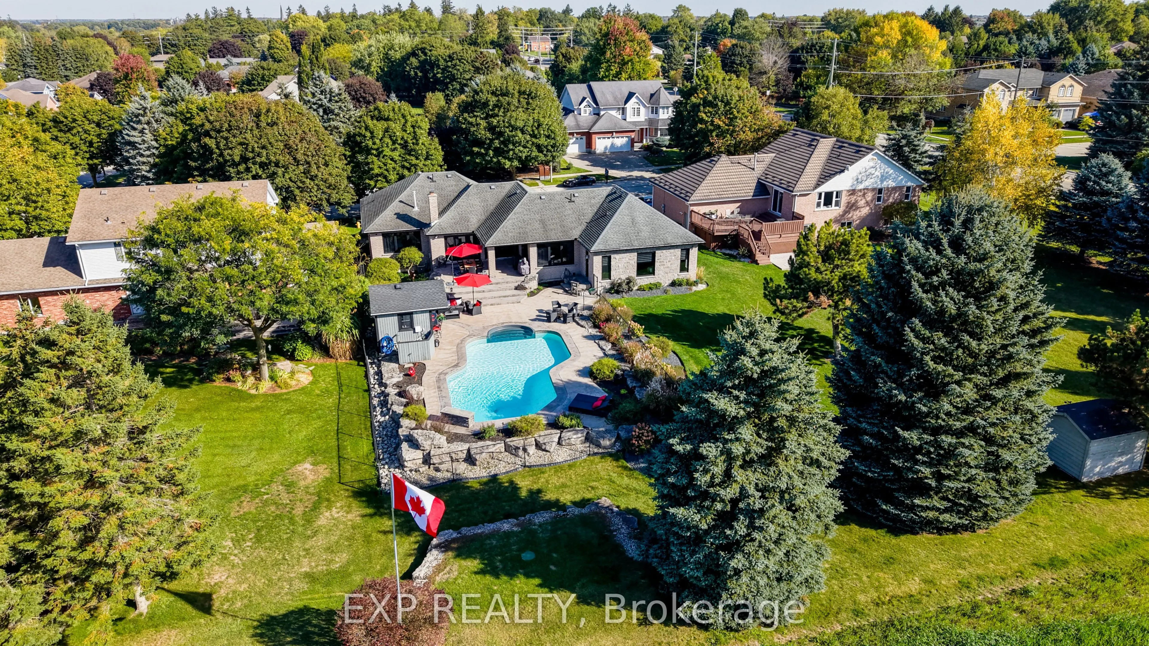 28 Musselman Crescent