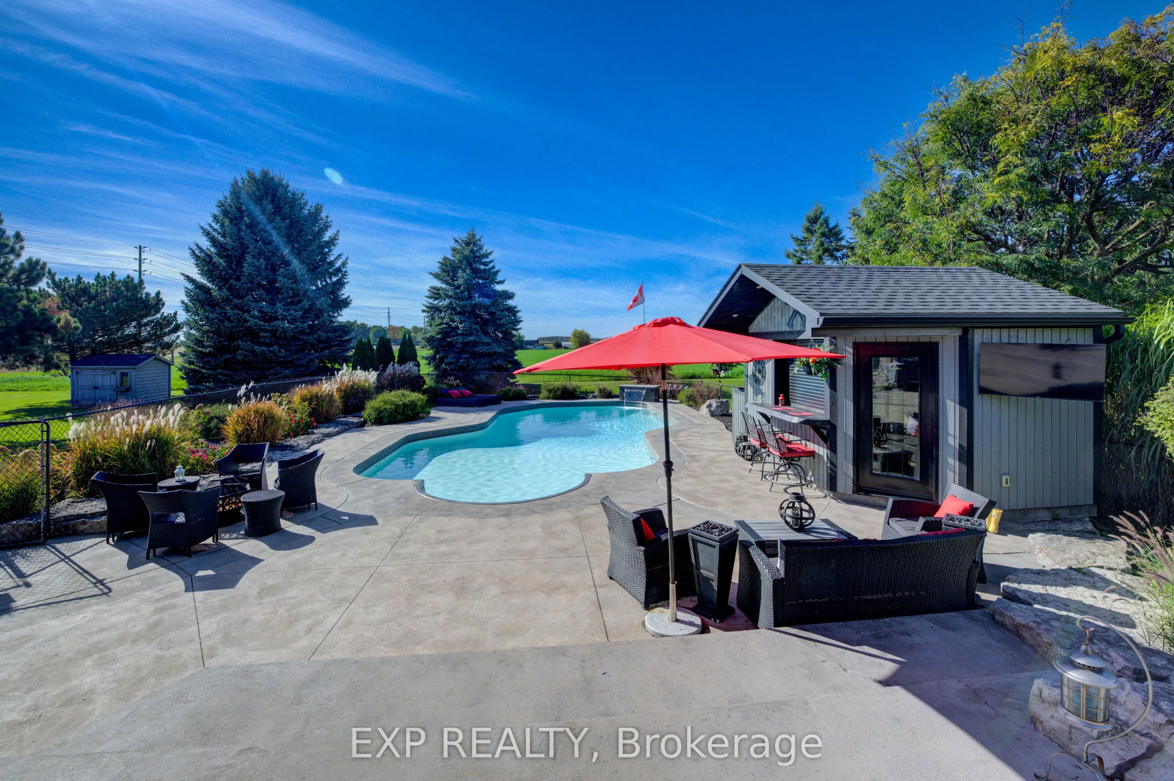 28 Musselman Crescent