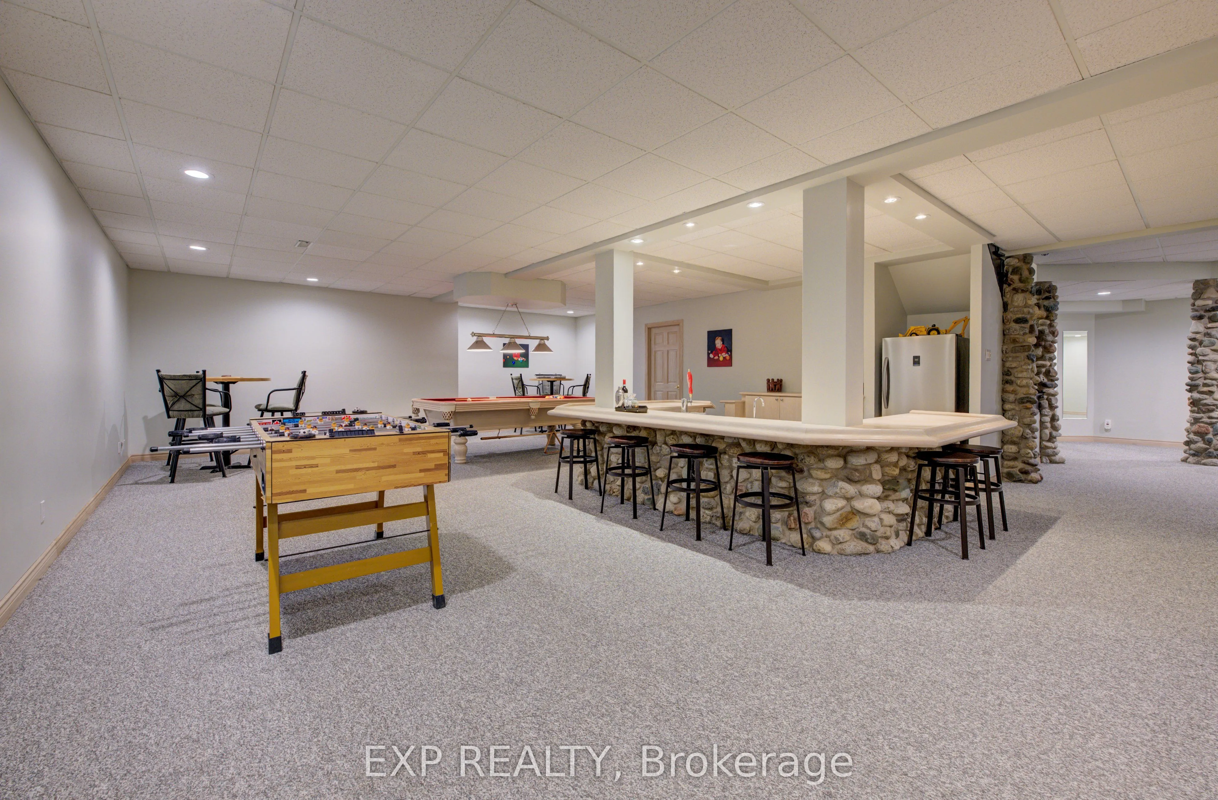 28 Musselman Crescent