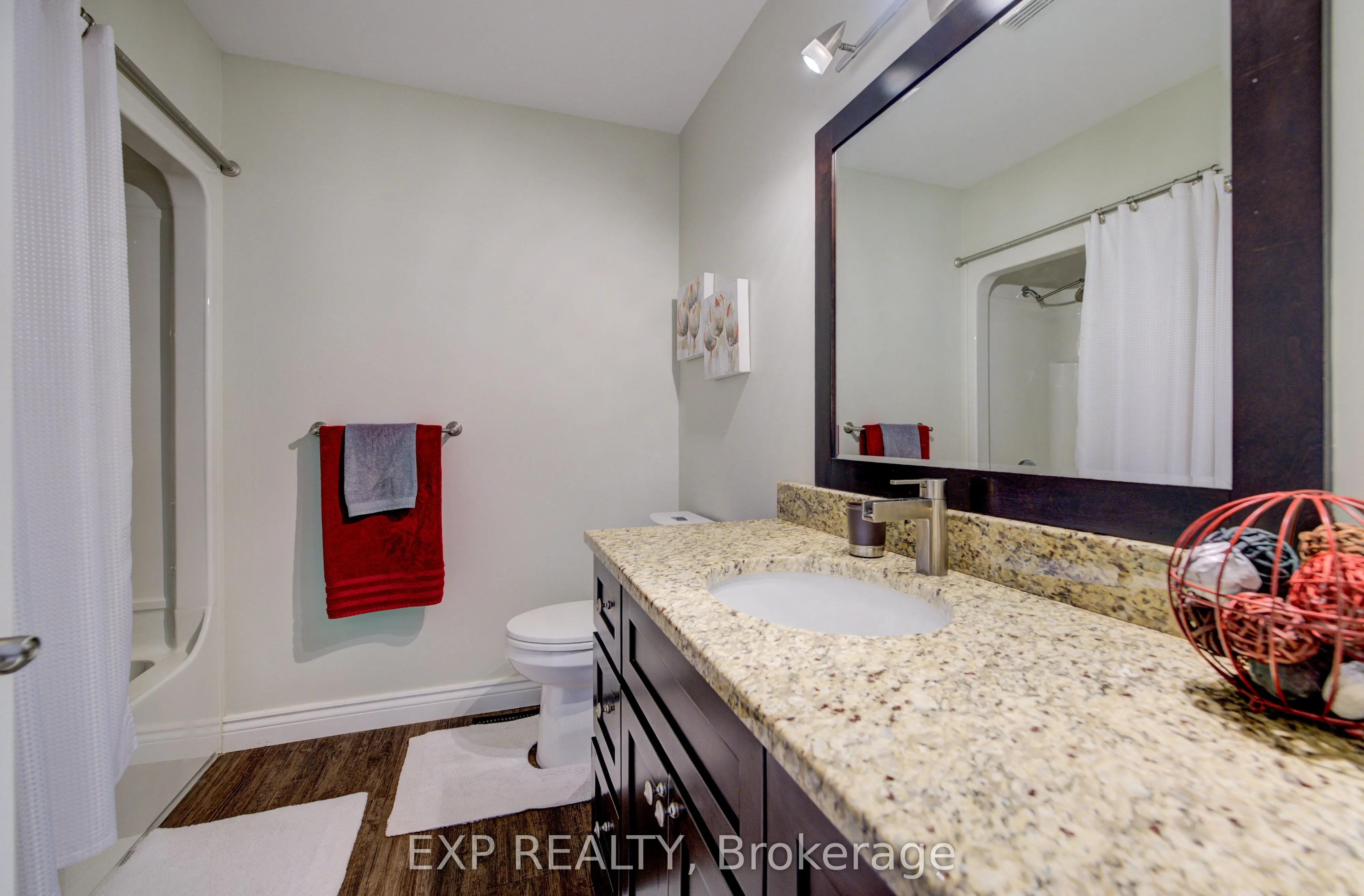 28 Musselman Crescent