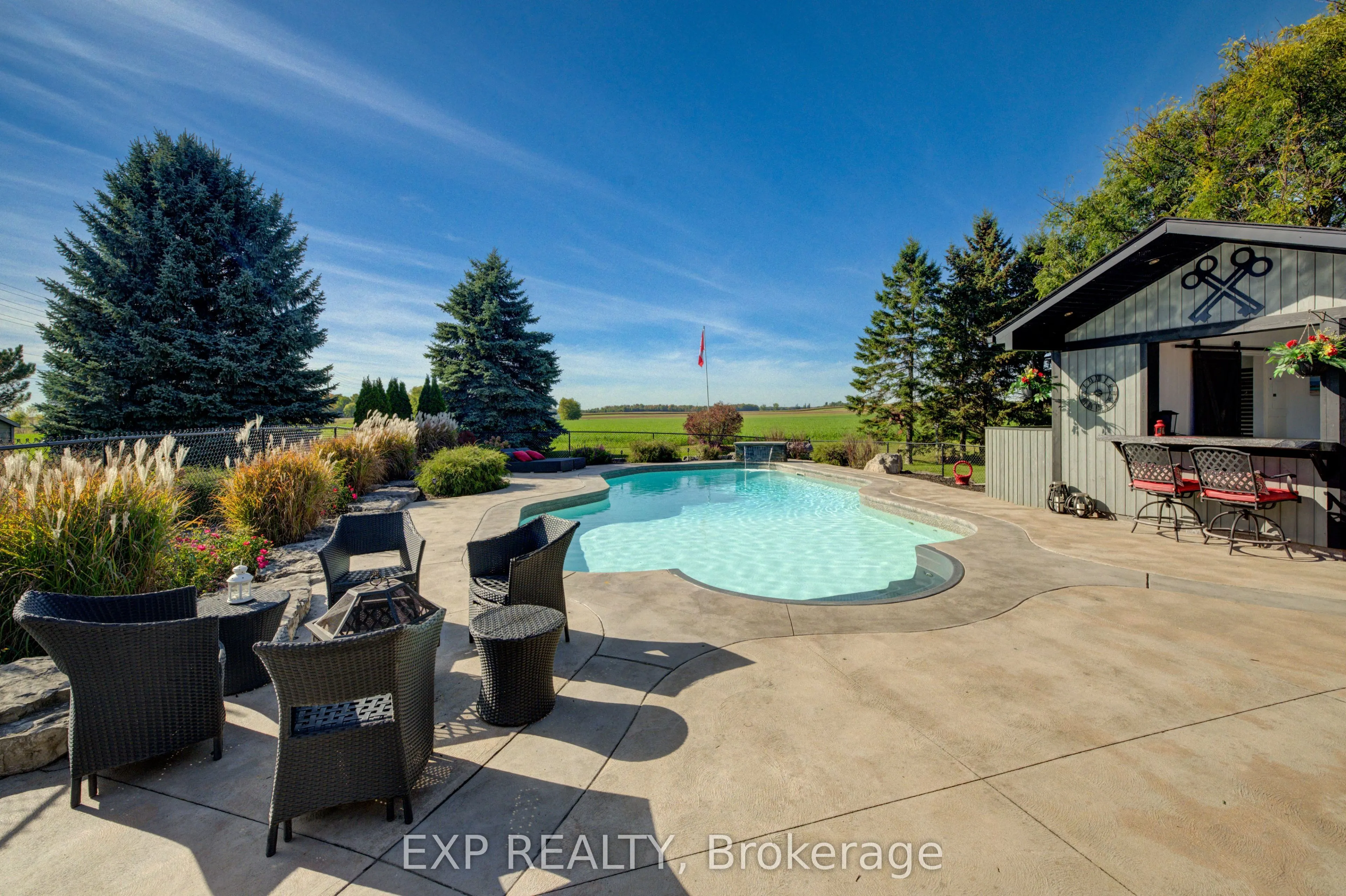 28 Musselman Crescent