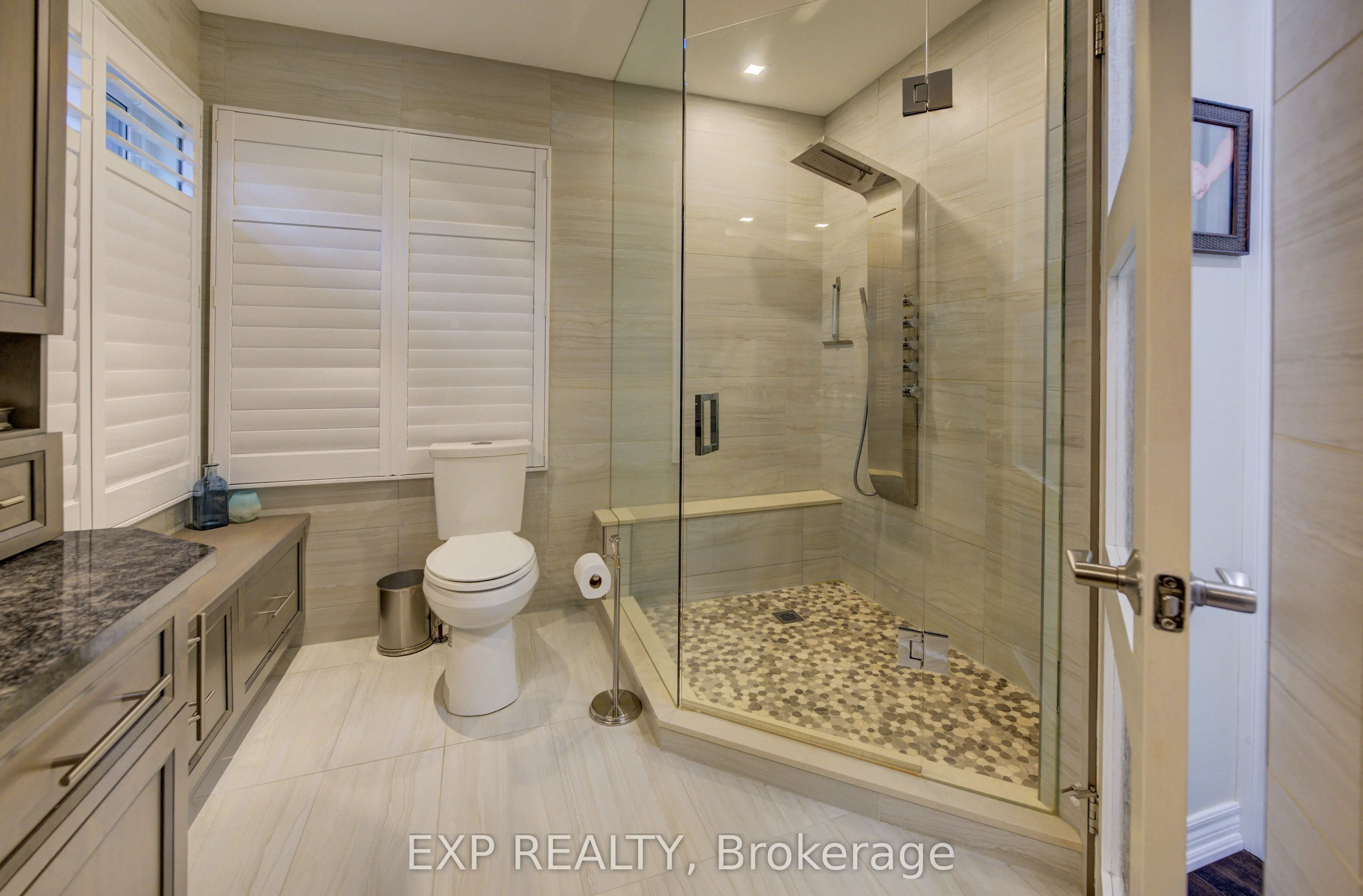 28 Musselman Crescent