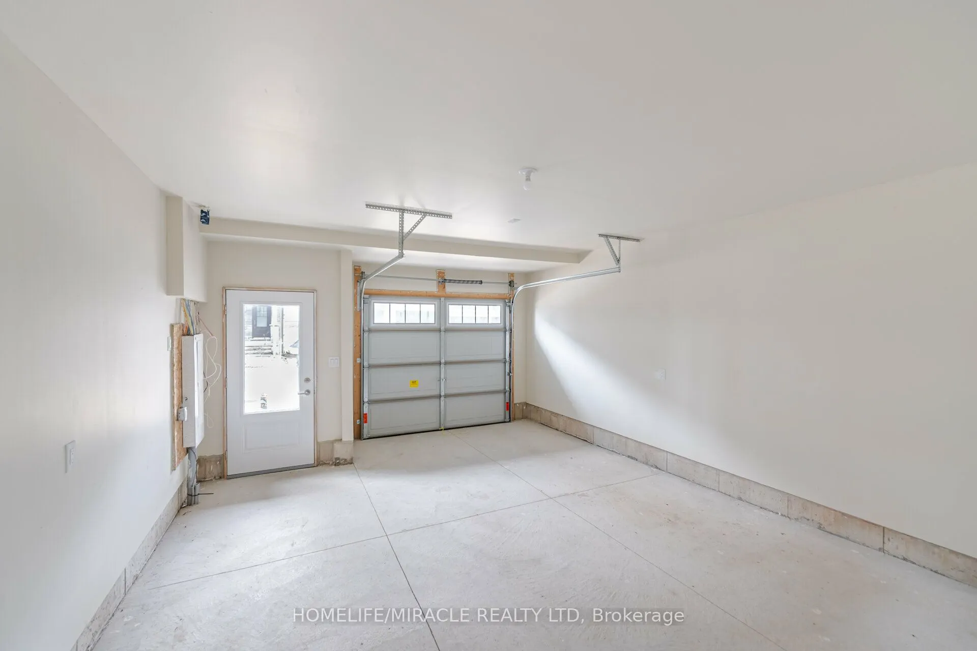 10 Birmingham Drive E, #70