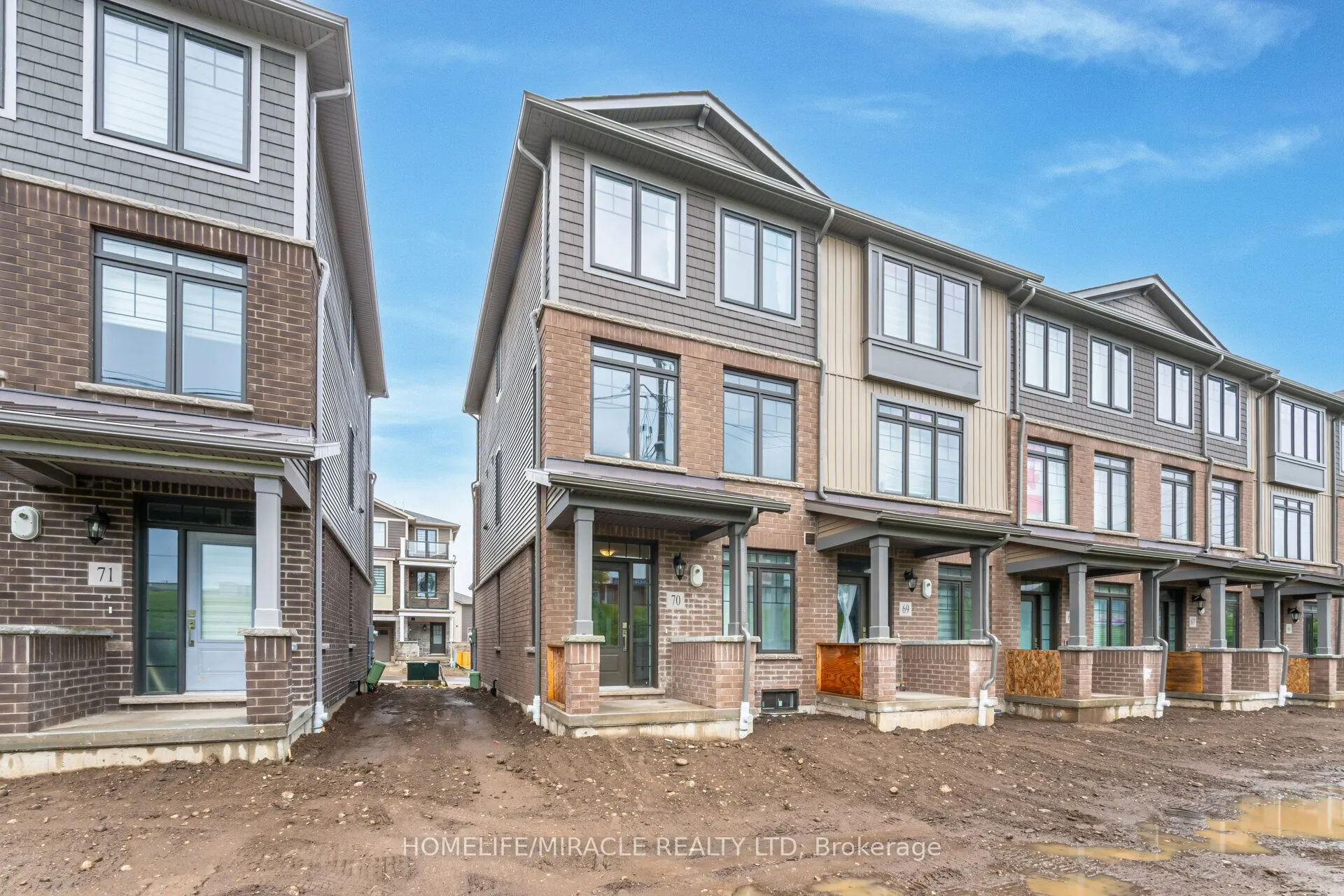 10 Birmingham Drive E, #70