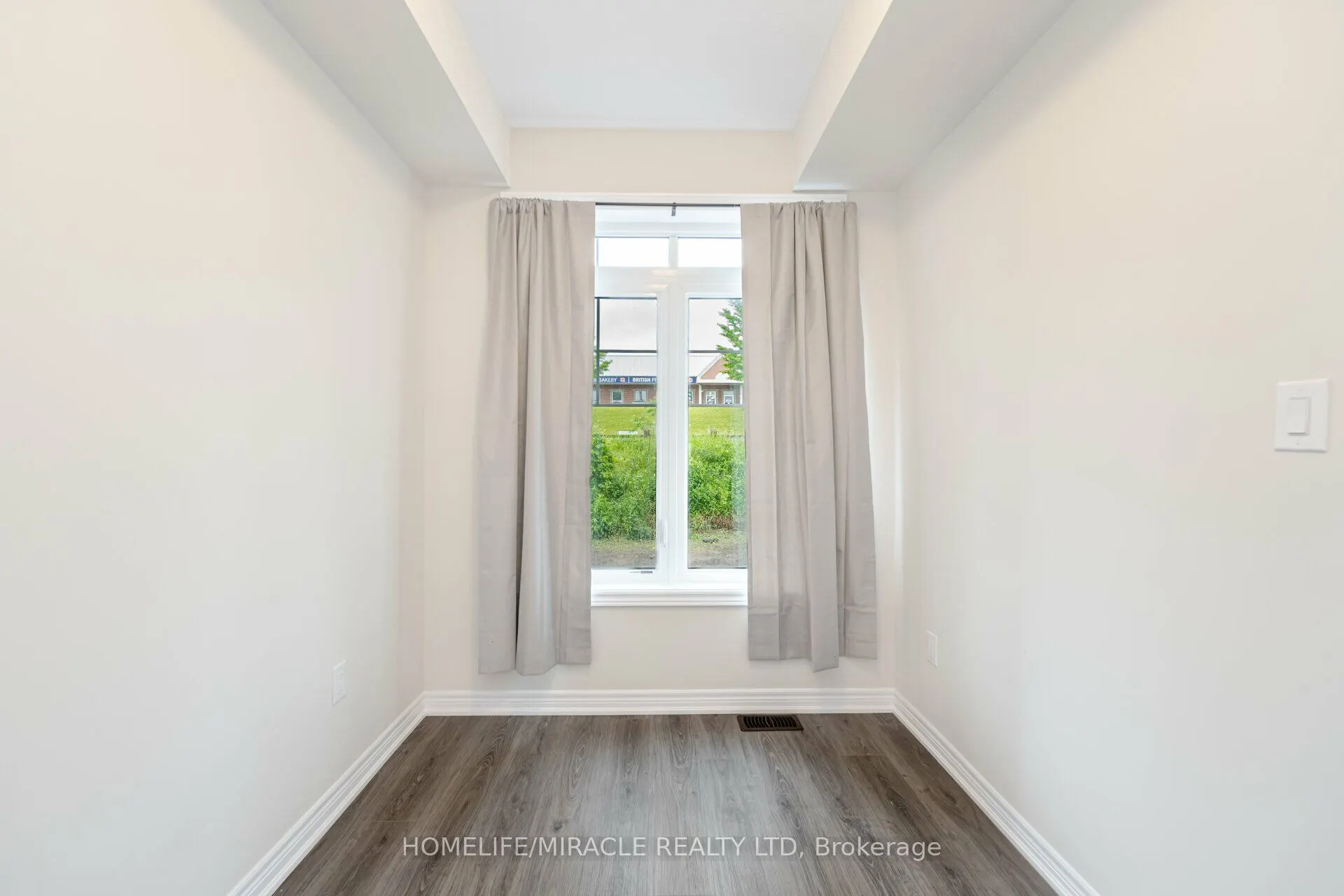 10 Birmingham Drive E, #70