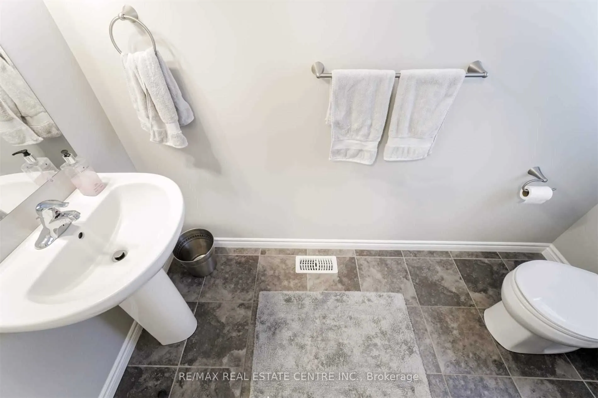 625 Blackbridge Road, #16