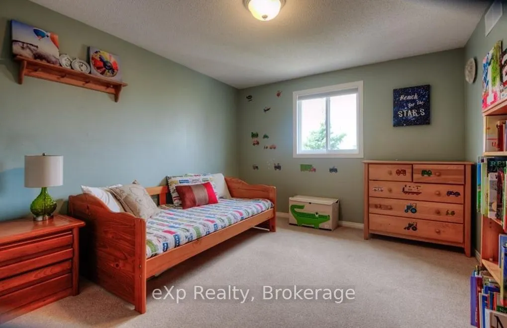 543 Chesapeake Crescent