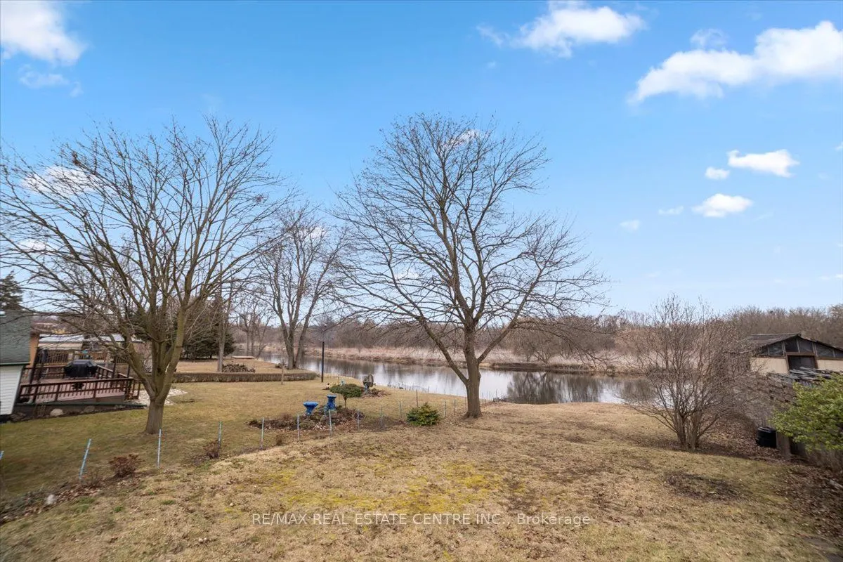 401 Fountain Street S