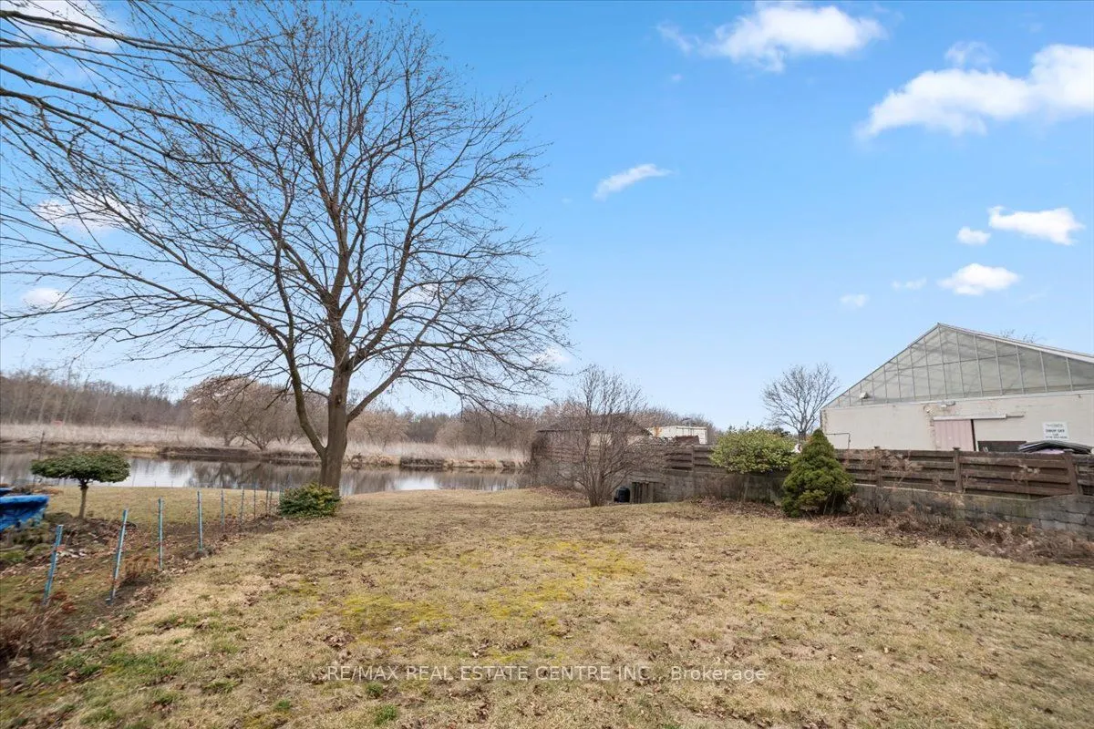 401 Fountain Street S