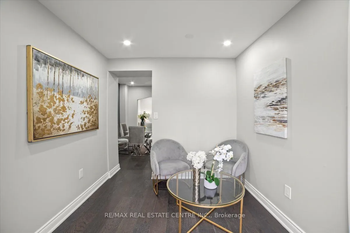 401 Fountain Street S