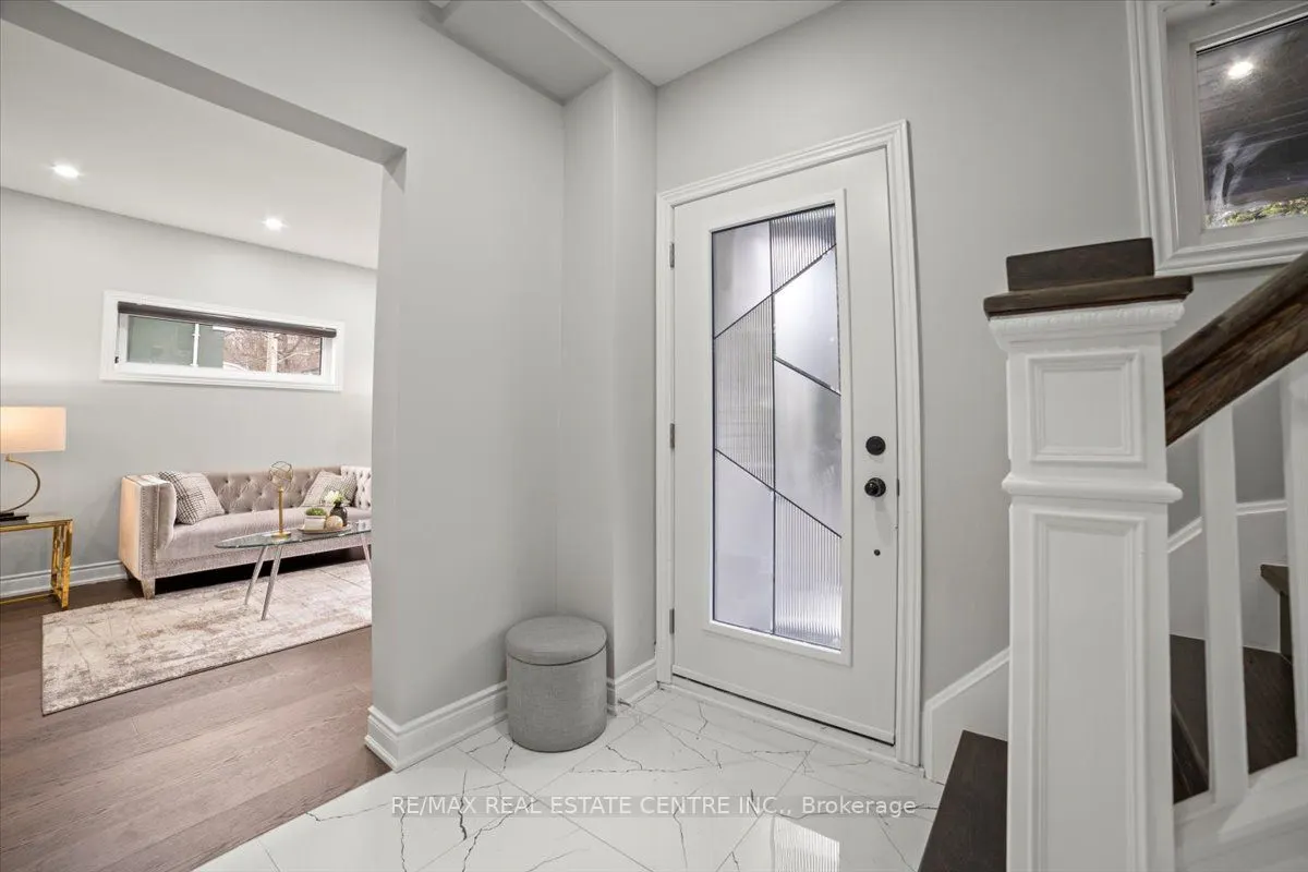 401 Fountain Street S