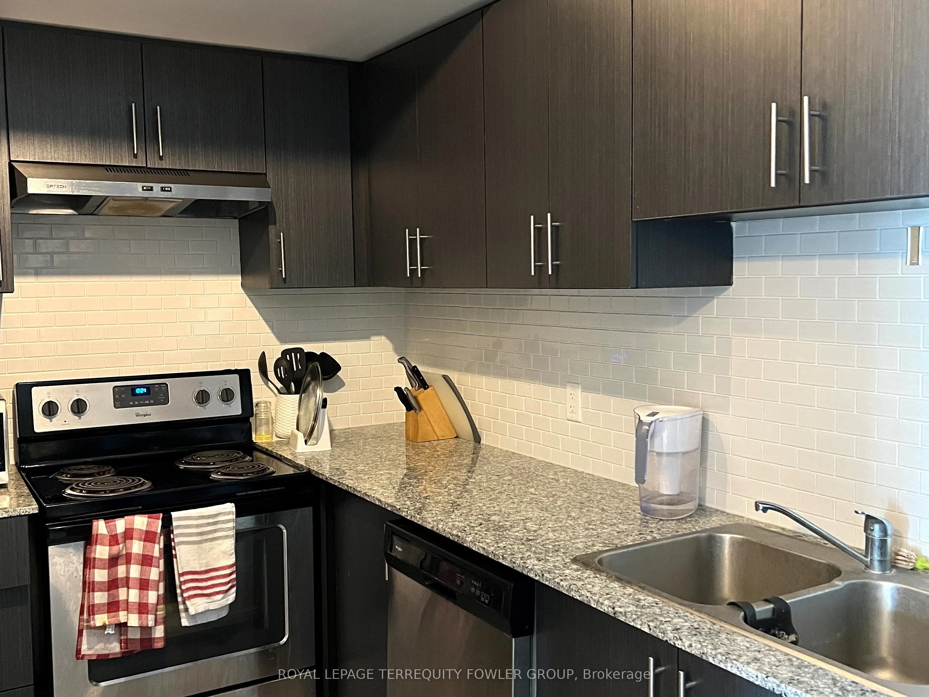 275 Larch Street, #606